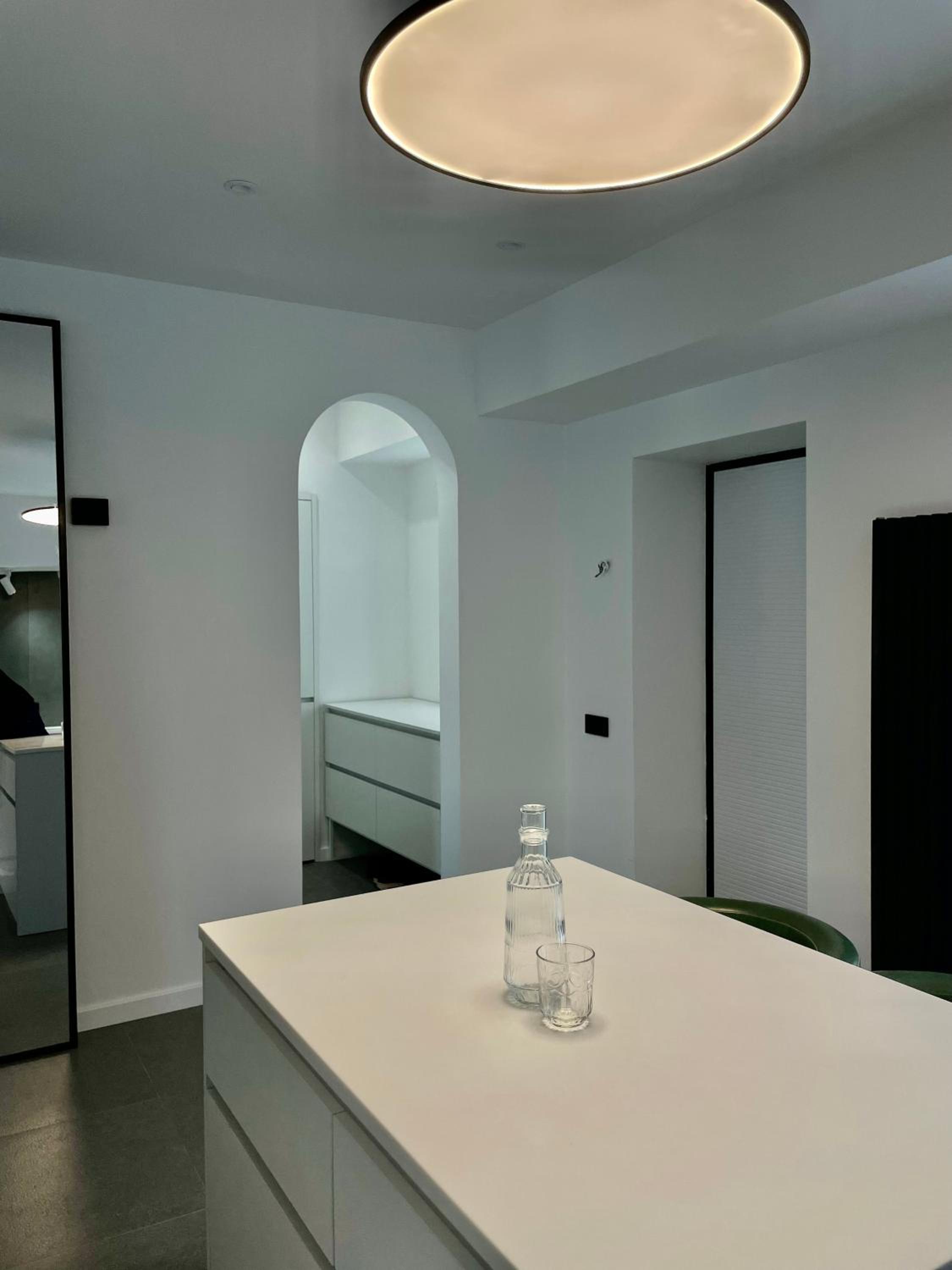 Fresh central apartment view 2