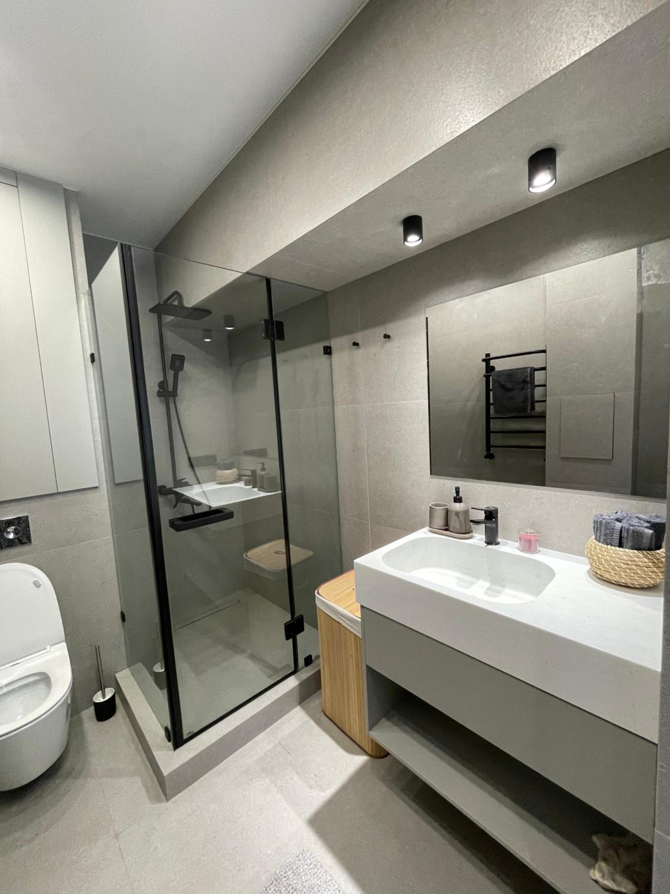 Fresh central apartment view 5