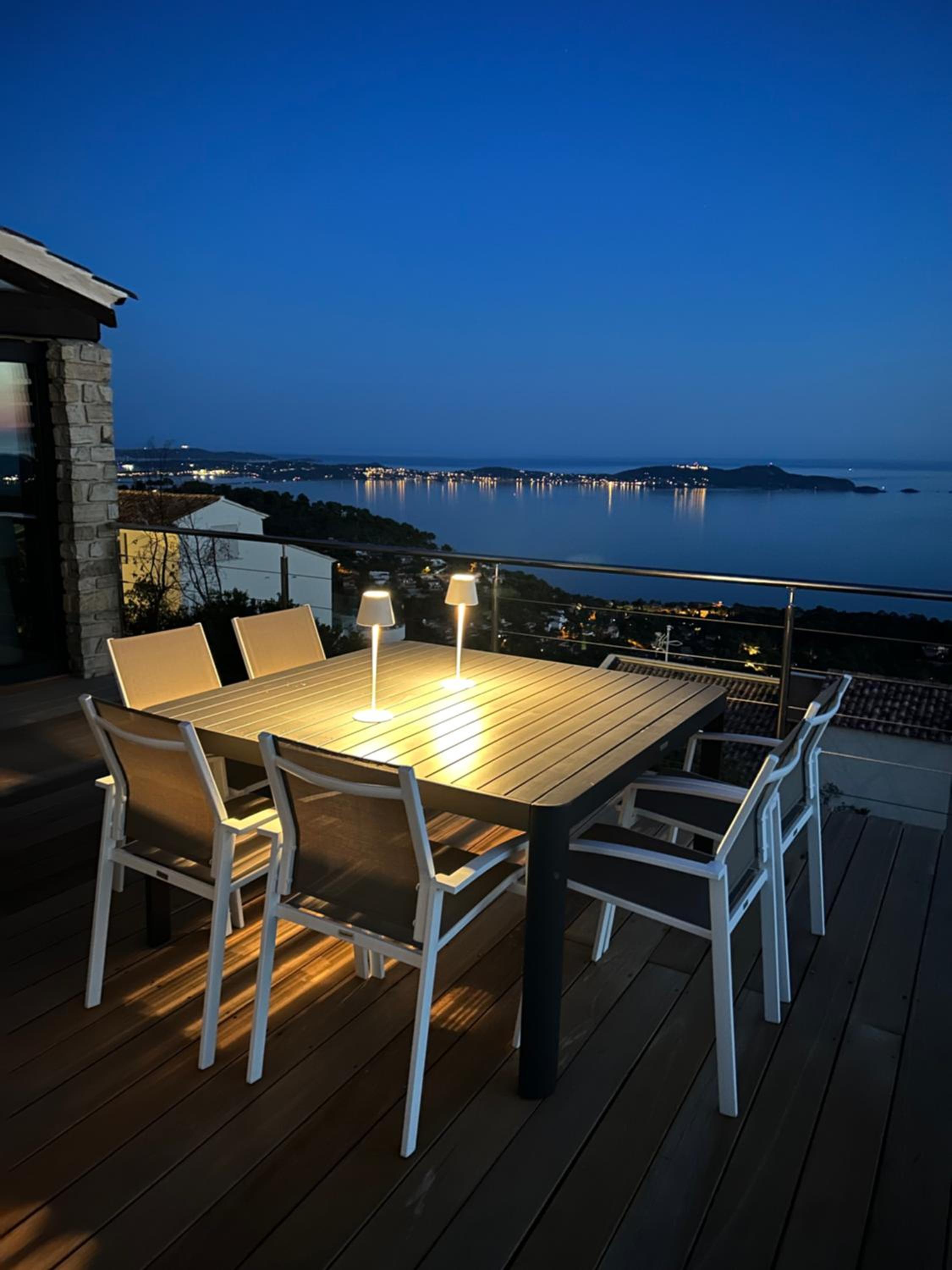 Villa 4 Etoiles vue sur les Iles d'Or Carqueiranne Sea and Mountain Pleasure Villa vue mer 180