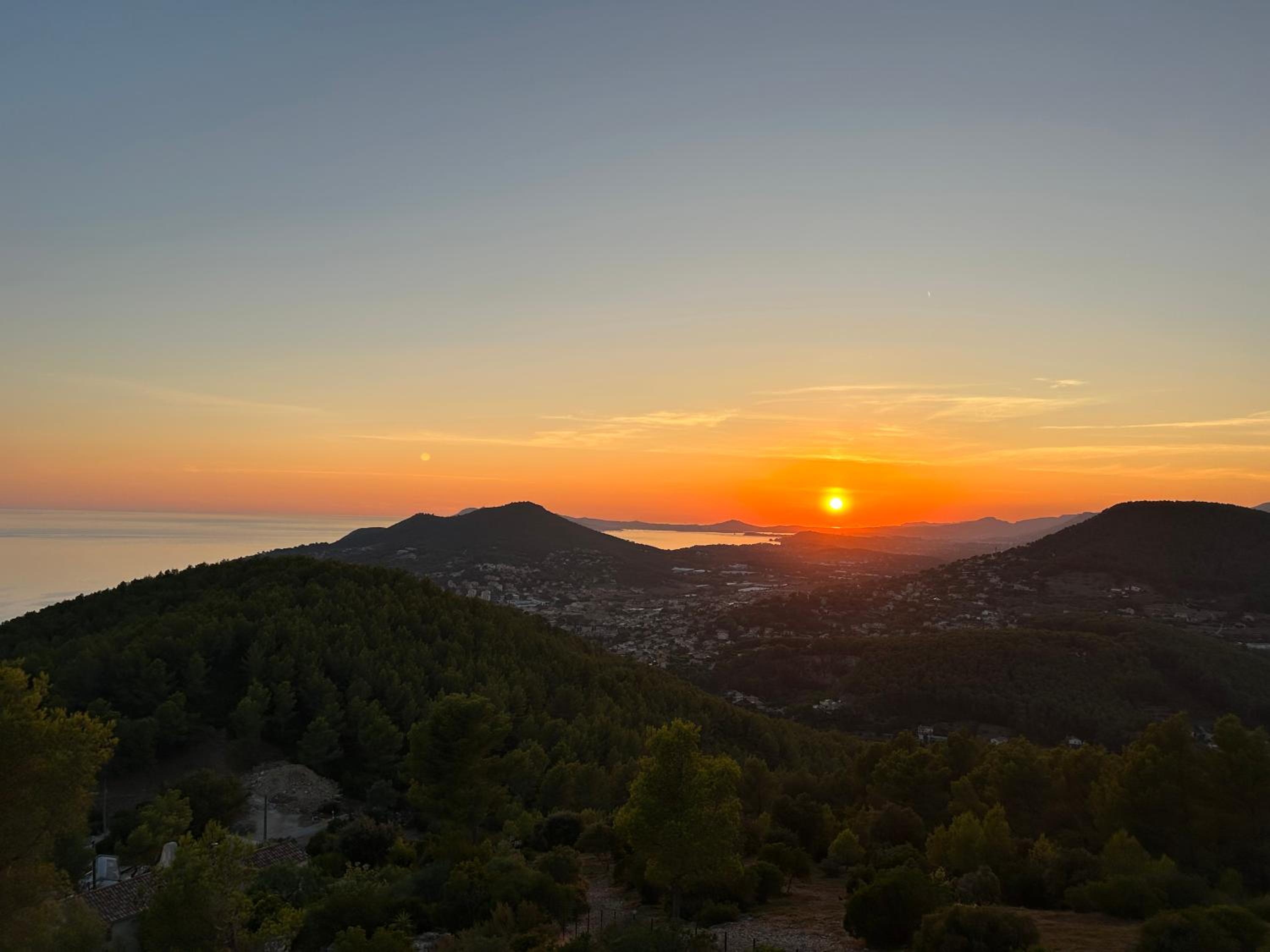 Villa 4 Etoiles vue sur les Iles d'Or Carqueiranne Sea and Mountain Pleasure Villa vue mer 180