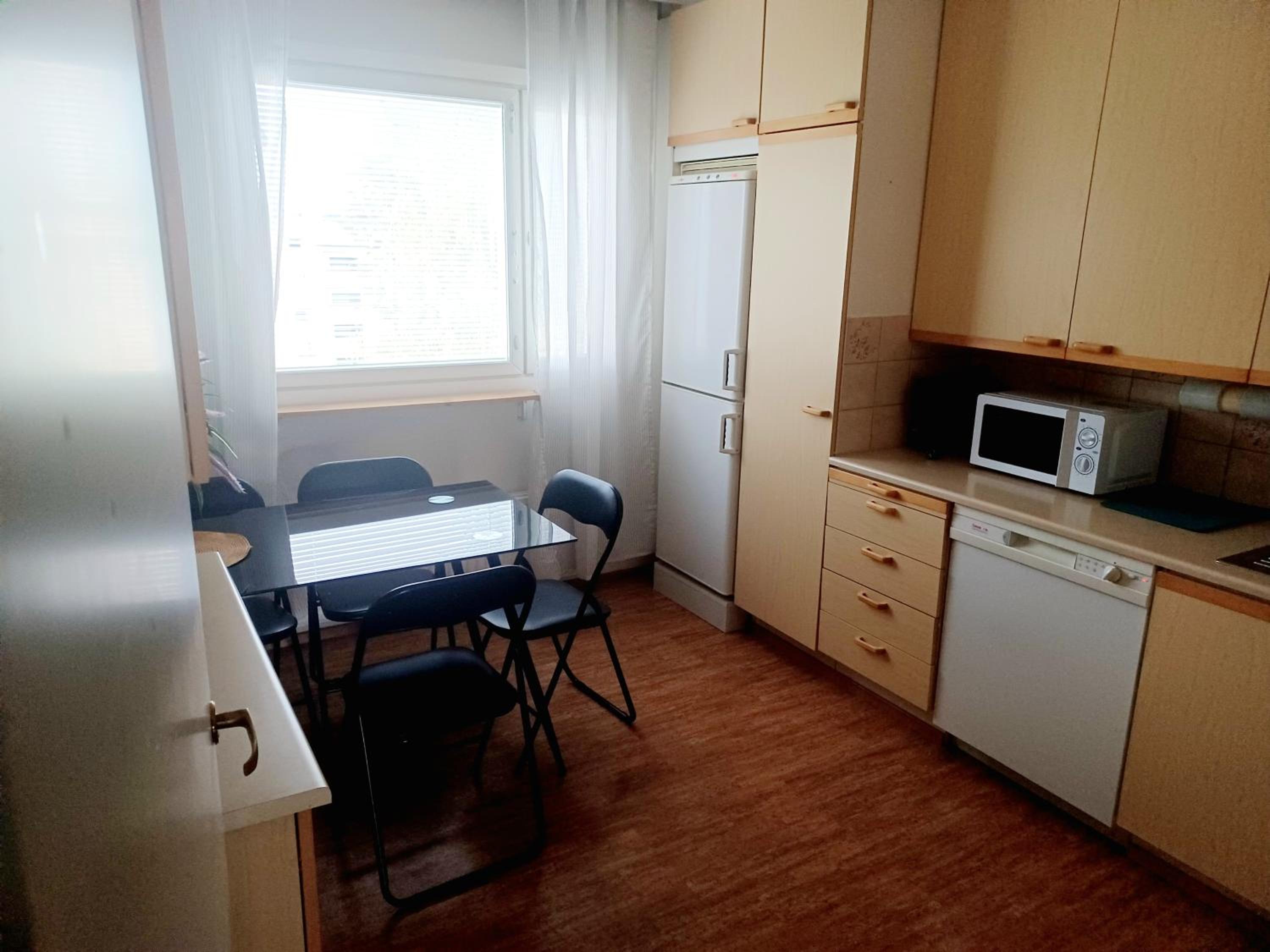LibO-apartment, Saarijärvi 17 with free parking view 5