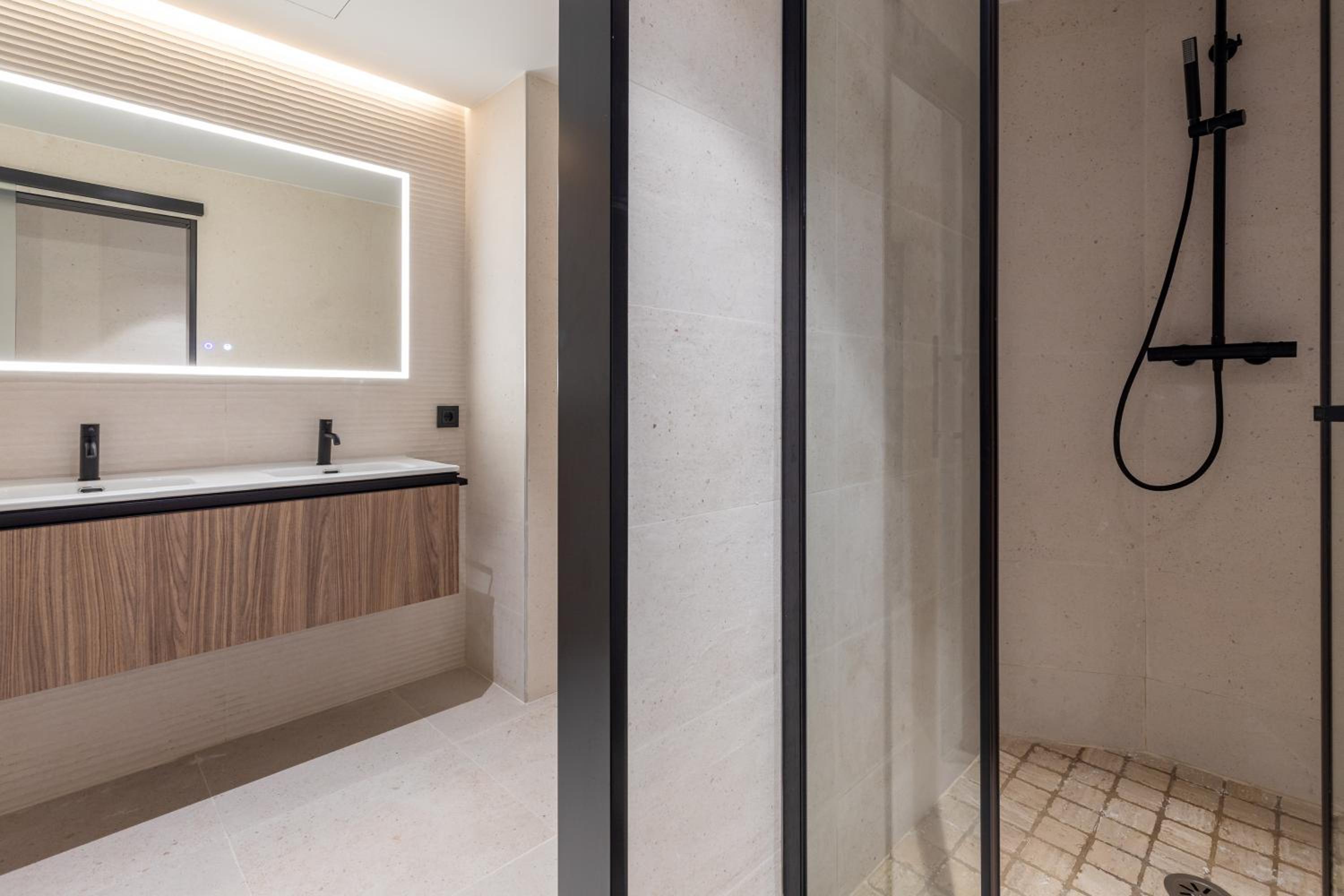 Calatrava by Alma Suites