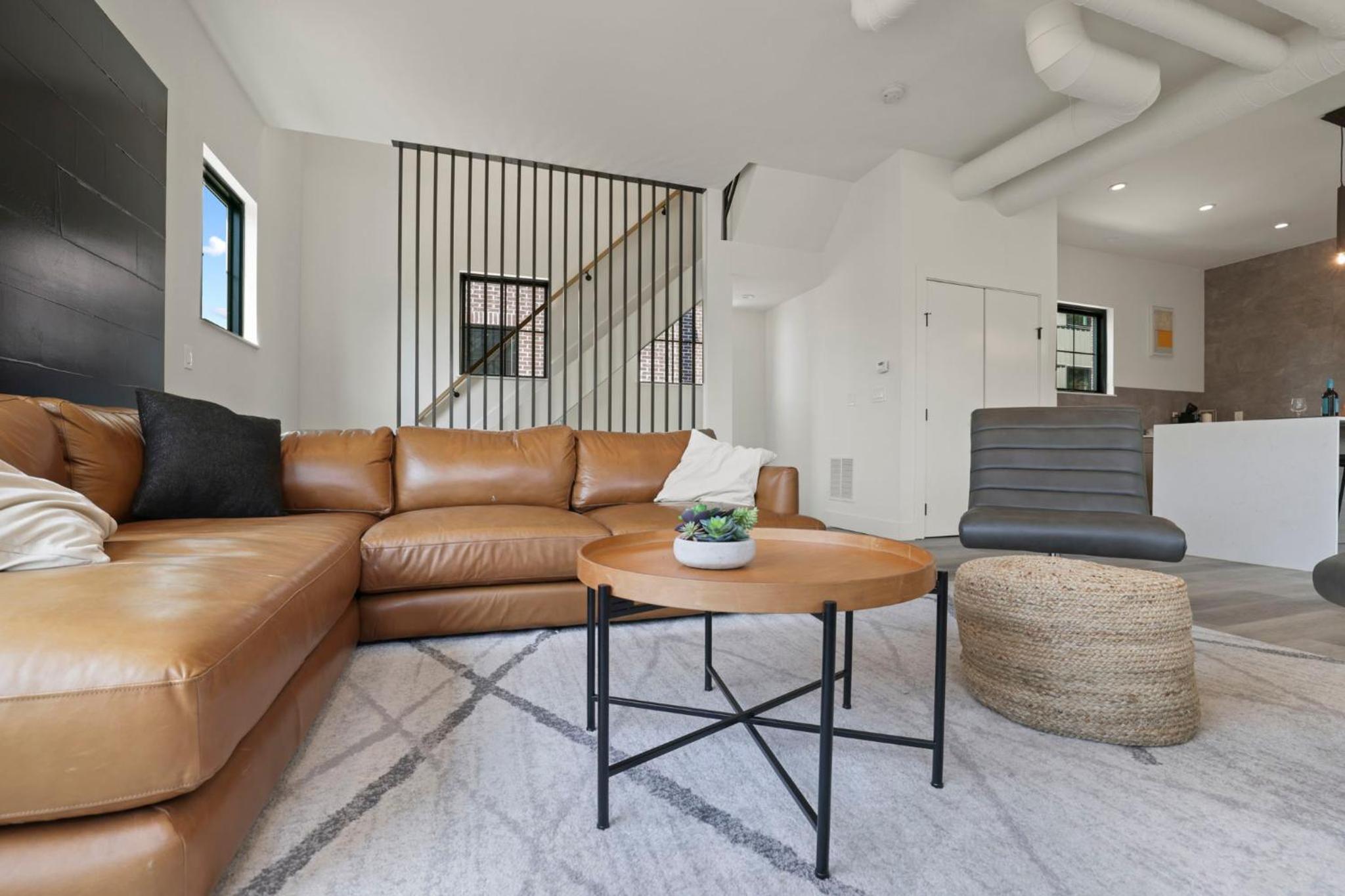 Chic Retreats in Columbus view 5
