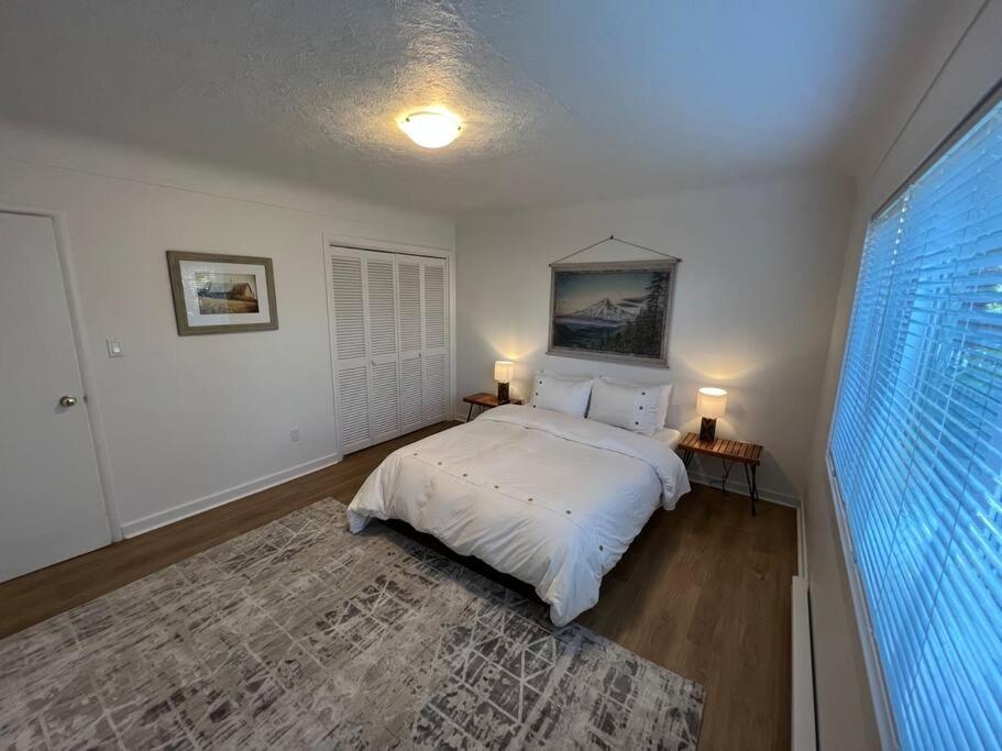 Parksville Vacations -  Secret Garden near the Beach  - Property Image 5