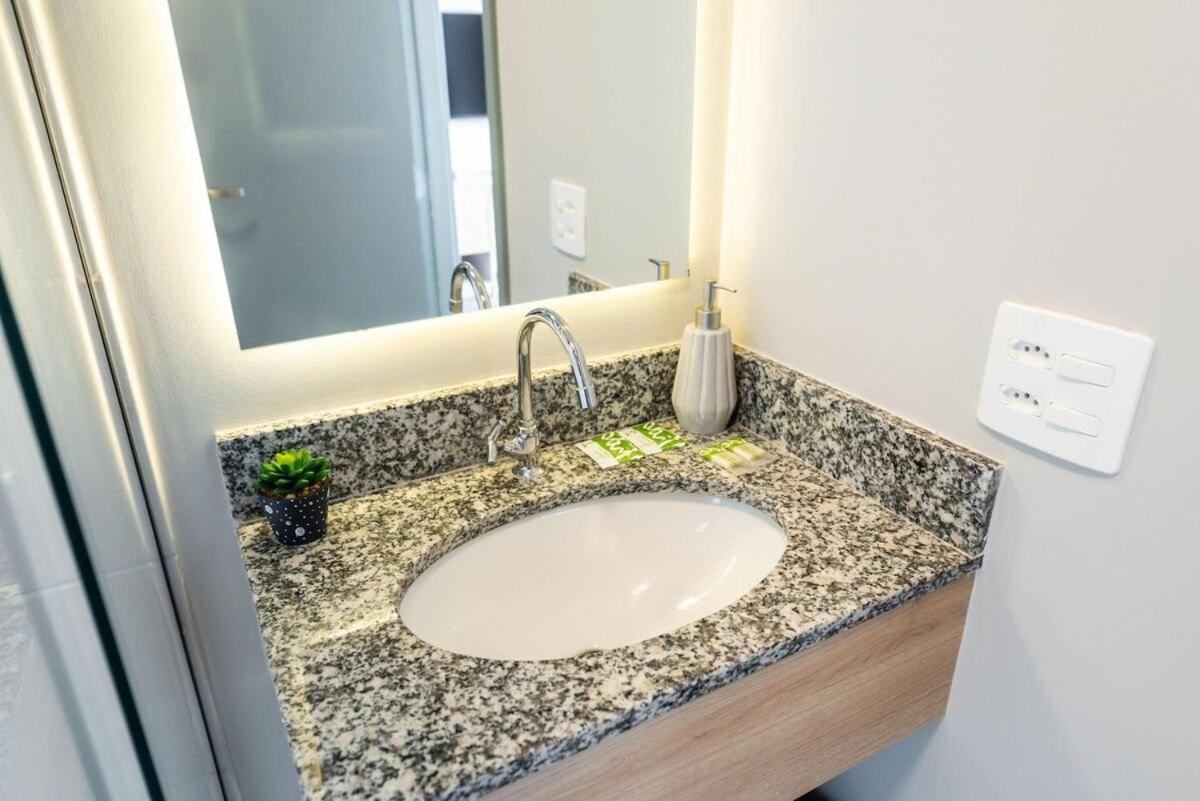 Studios Modernos Andar Alto 50 m Do Metro Brás Centro