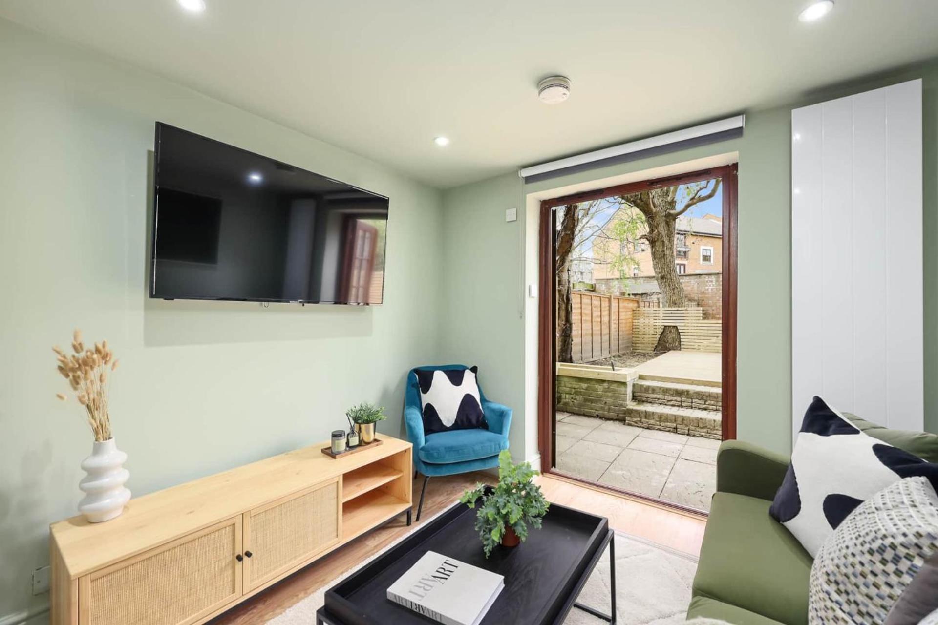 Camden Garden Apartments