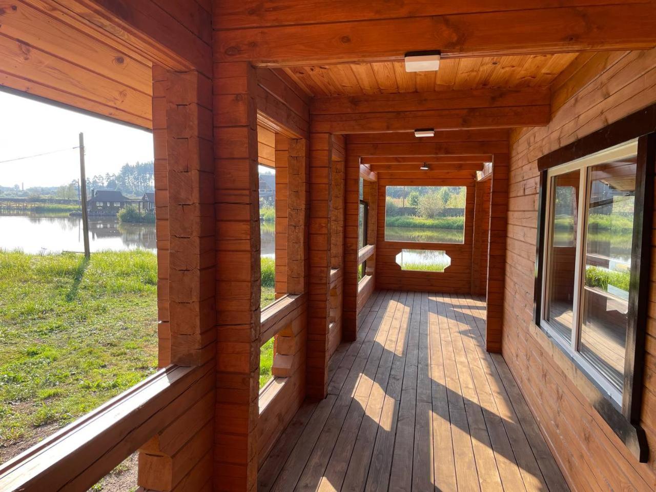 GuestHouse on the Lake with Bathhouse 70 km from Kiev view 5