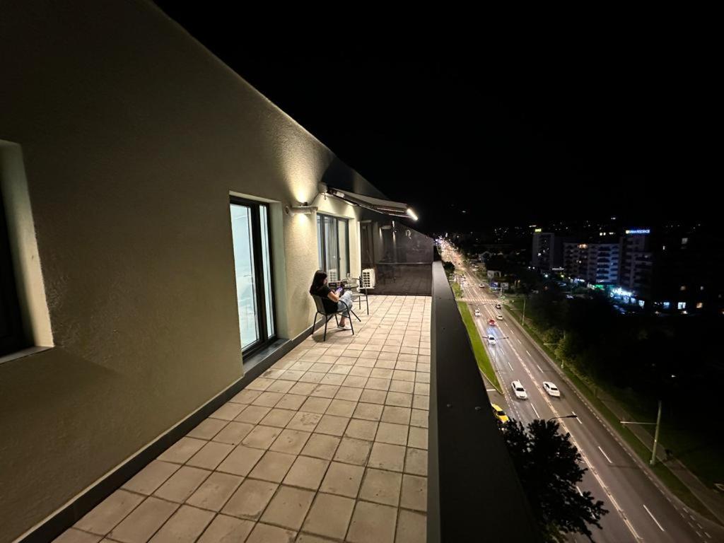 Photo 33