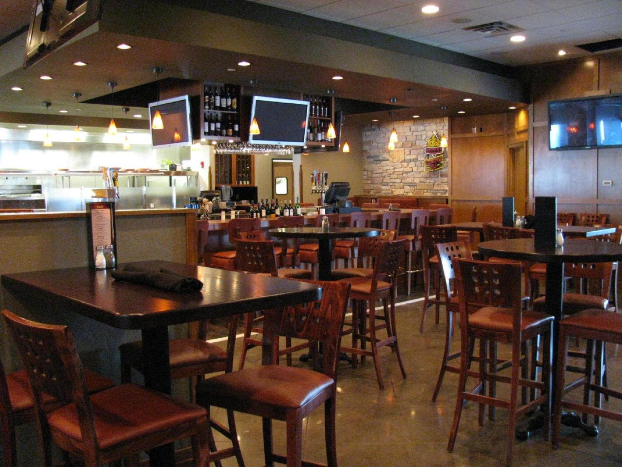 Plymouth Vacations - Country Inn Suites by Radisson, Minneapolis West, MN - Property Image 42