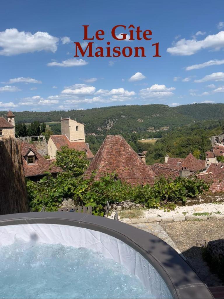 Maison Lapopie chambres et gîte view 2
