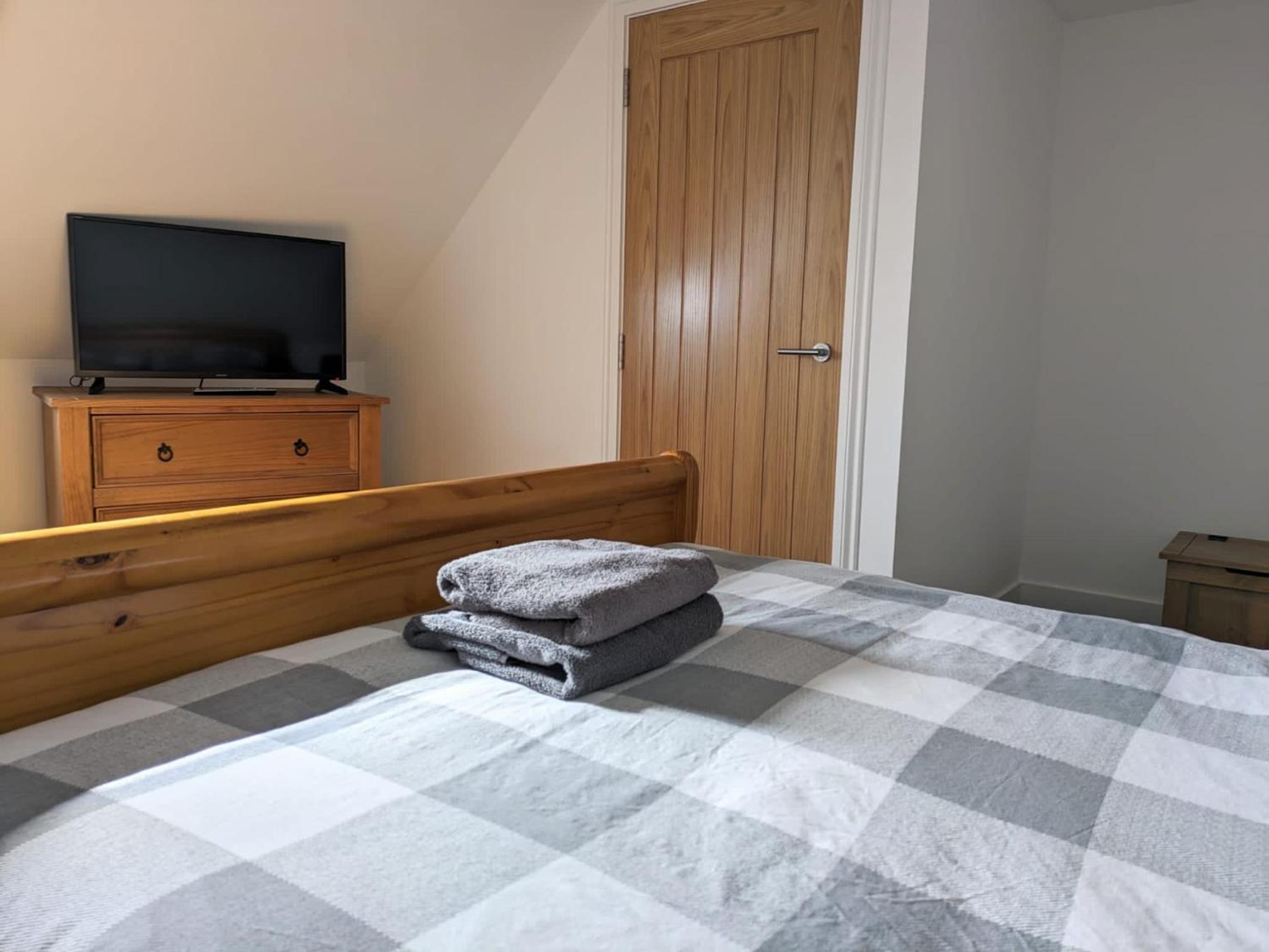 2 Bedroom Townhouse with Seaview on the NC500 Wick view 4