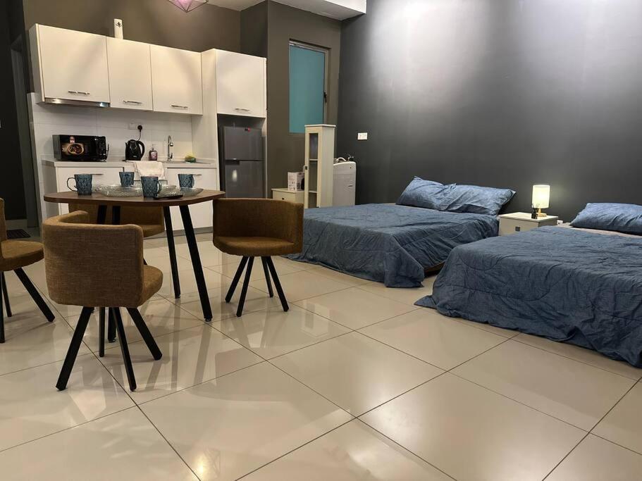 Vertex Studio Wi-Fi & Netflix photo 3