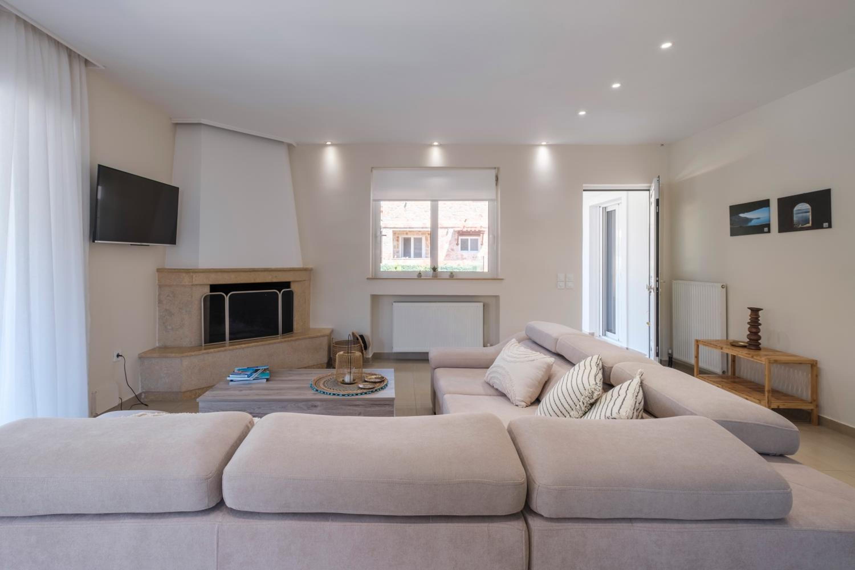 Shemesh Residence