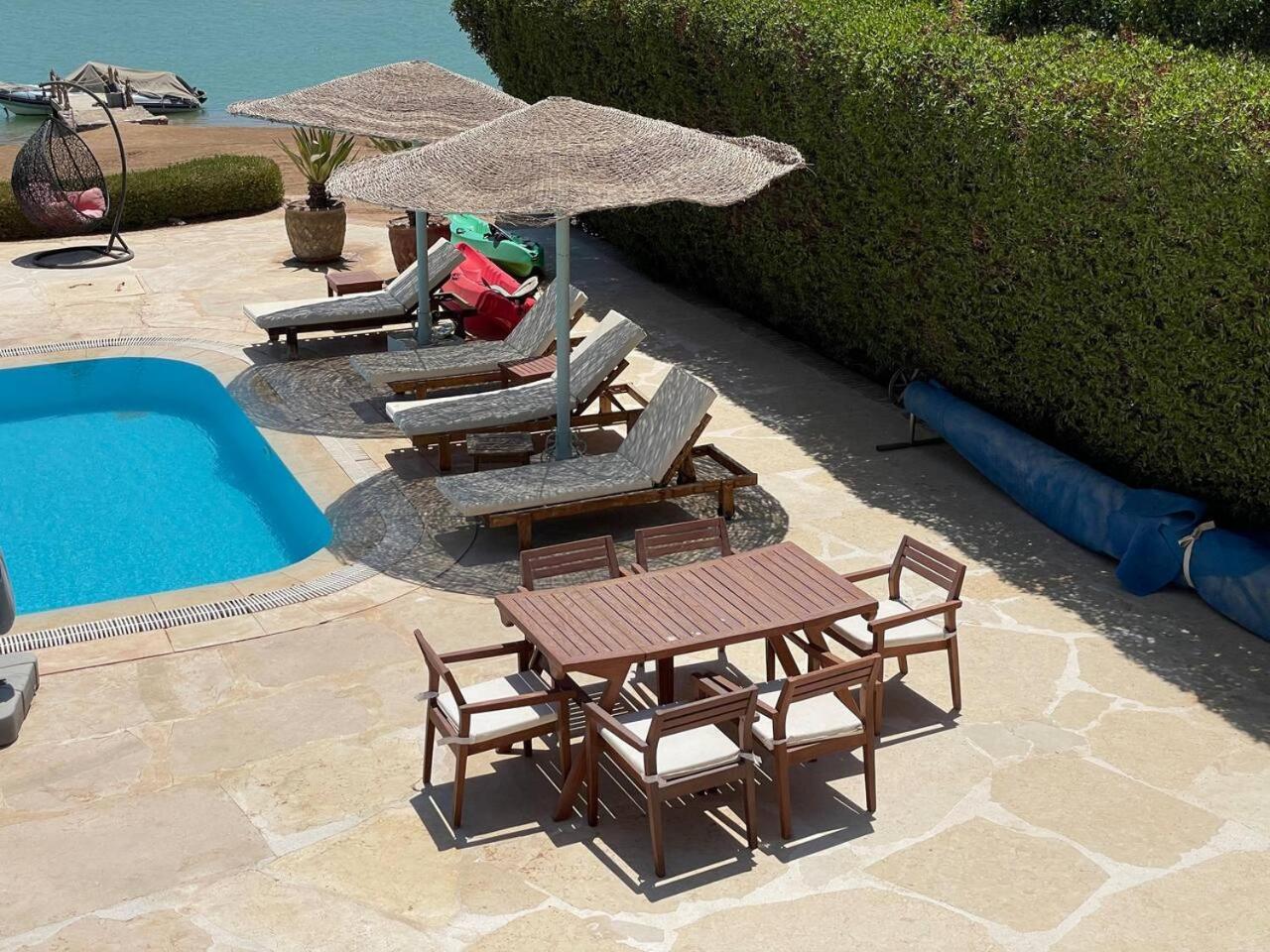Spacious Villa with private pool-Gouna