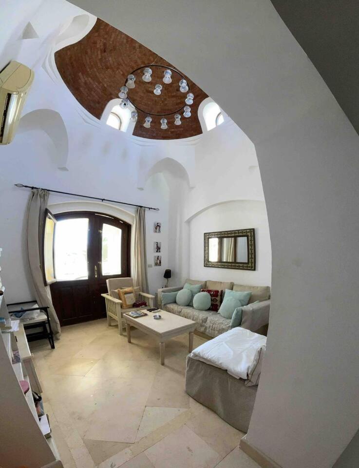 Spacious Villa with private pool-Gouna