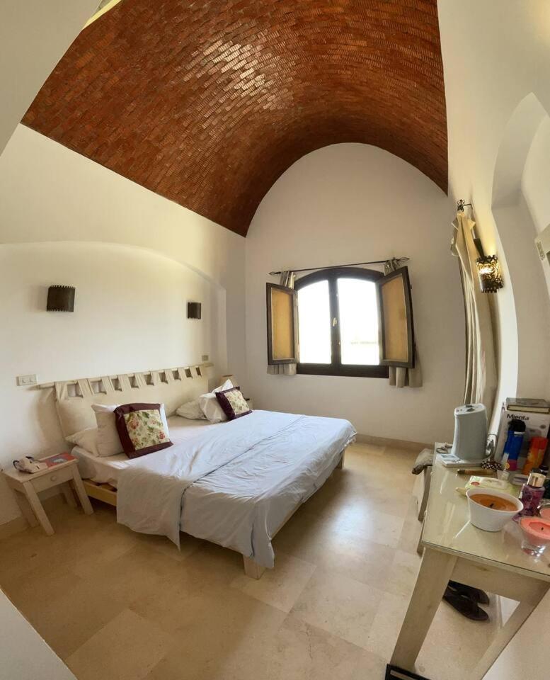 Spacious Villa with private pool-Gouna
