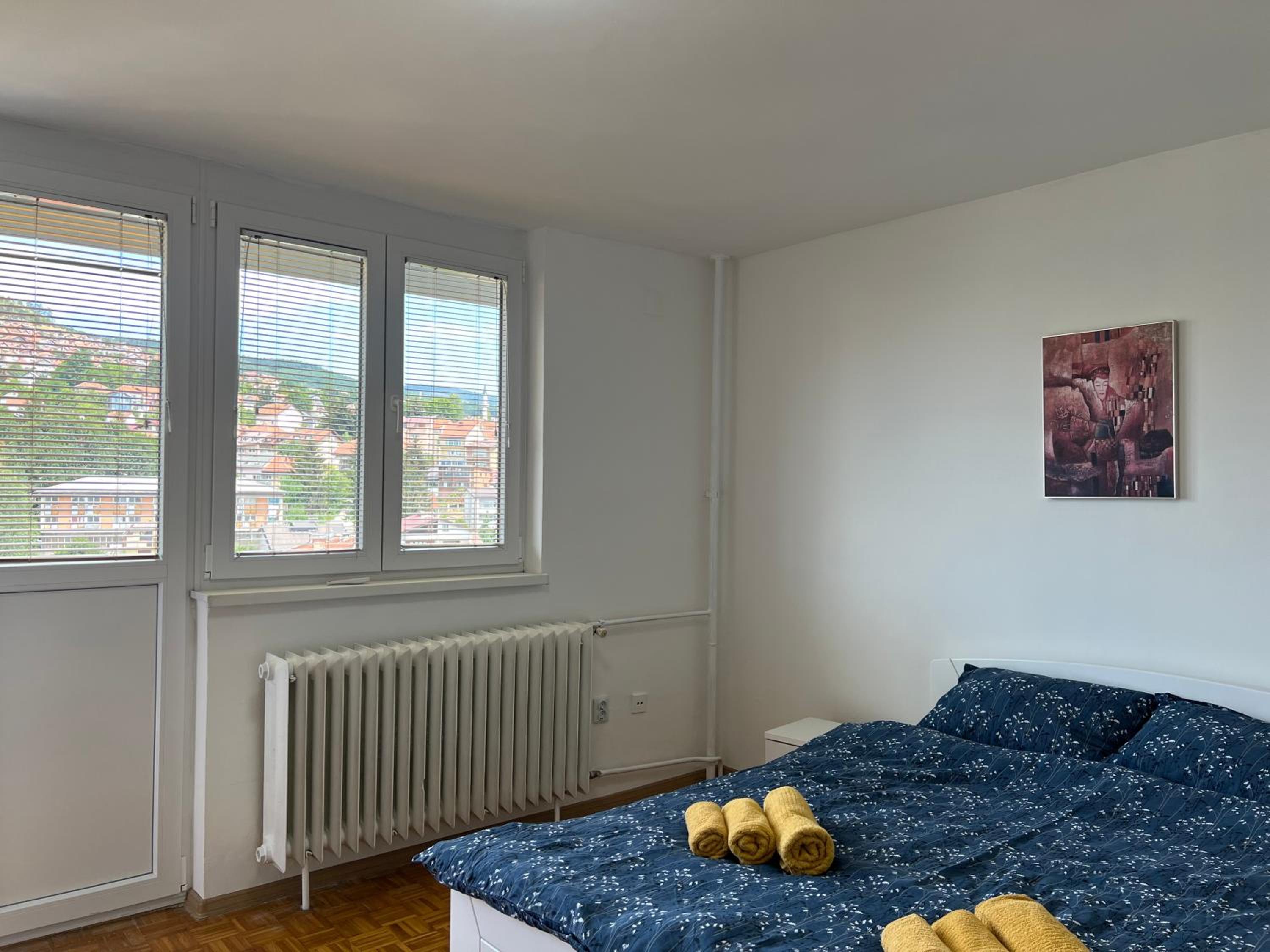 2-Bedroom Apartment with Balcony and Free Parking