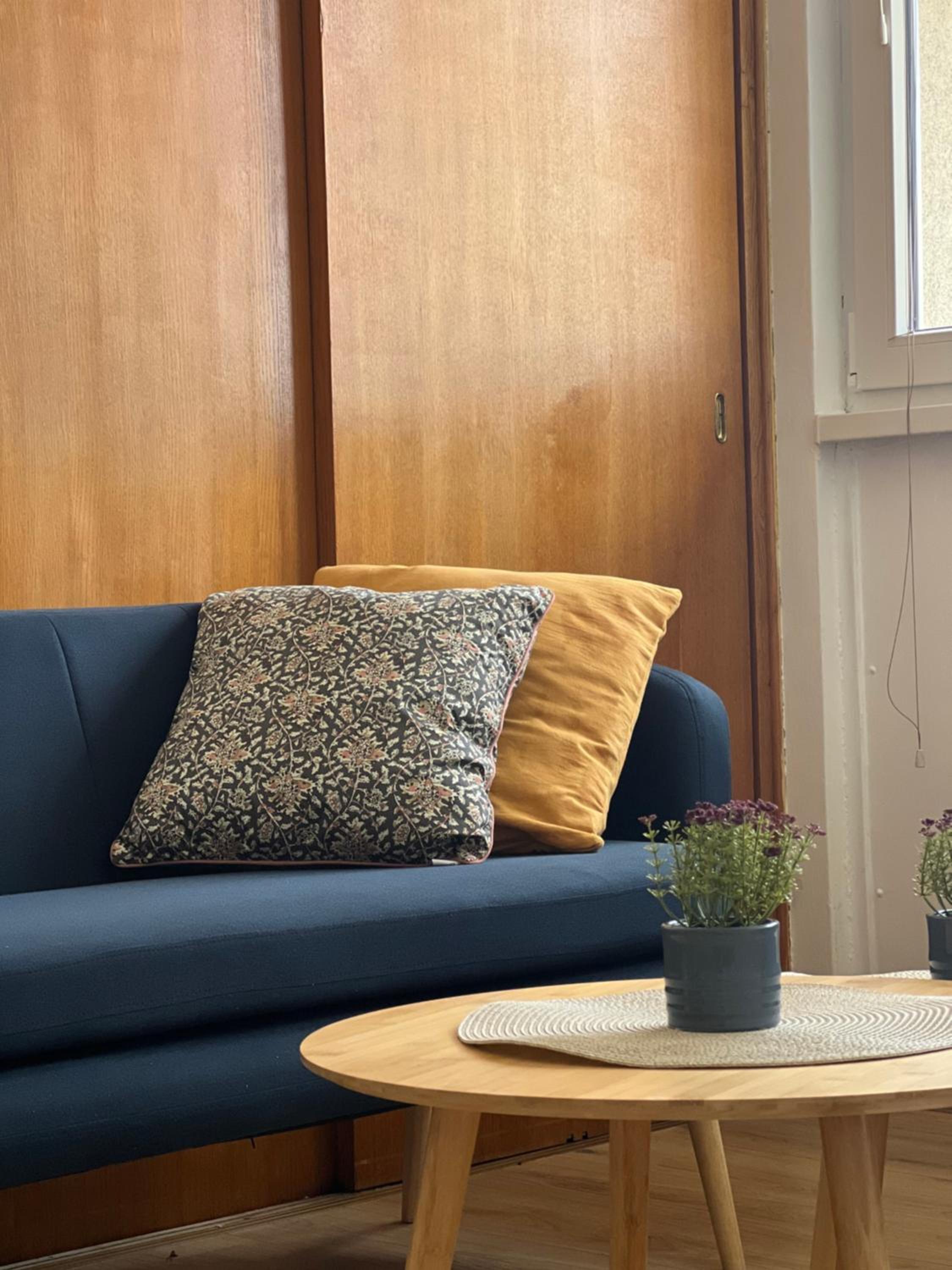 2-Bedroom Apartment with Balcony and Free Parking