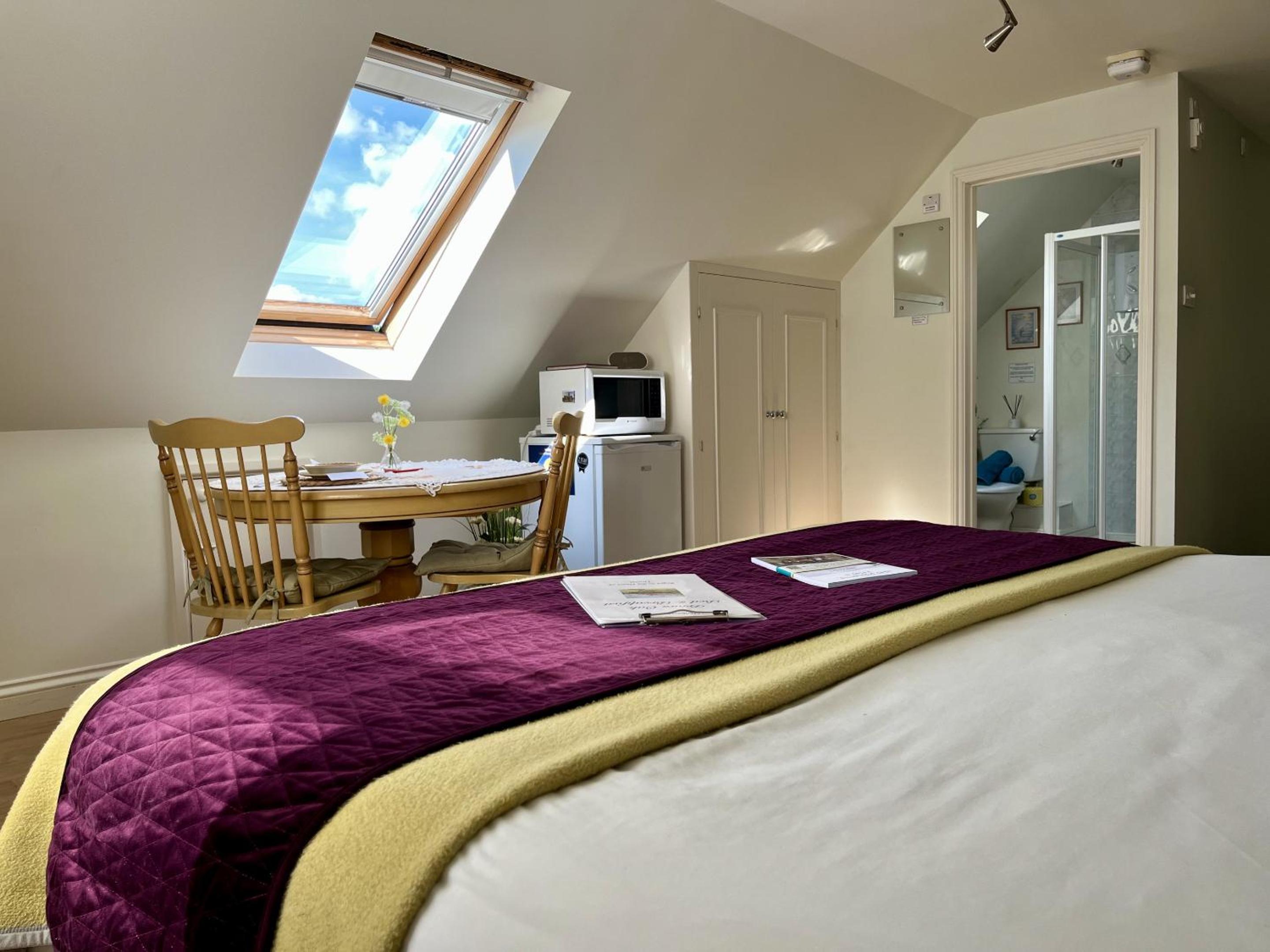 Priors Oak - A Cosy Studio with Countryside Views in Dorset view 3