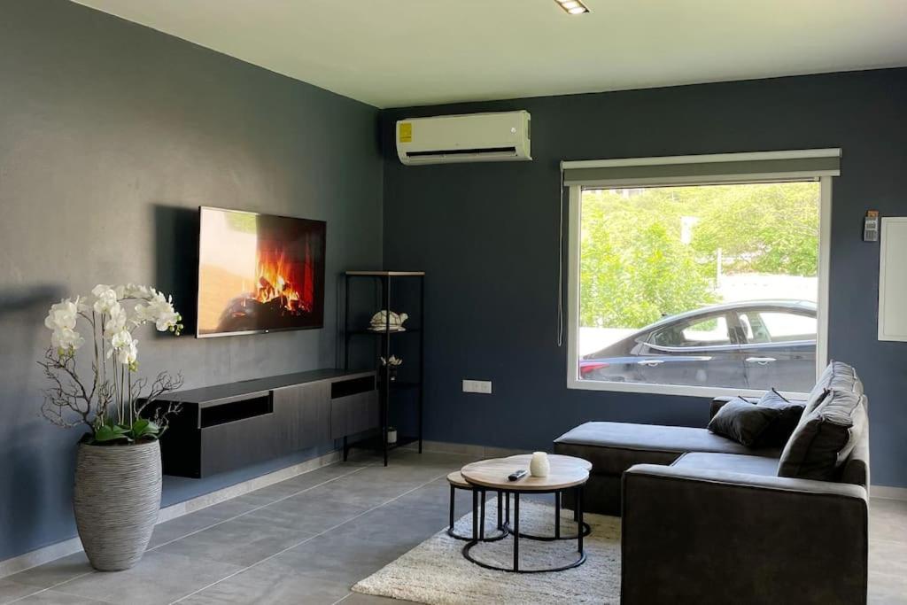 Modern appartement Noord Jan Thiel #1