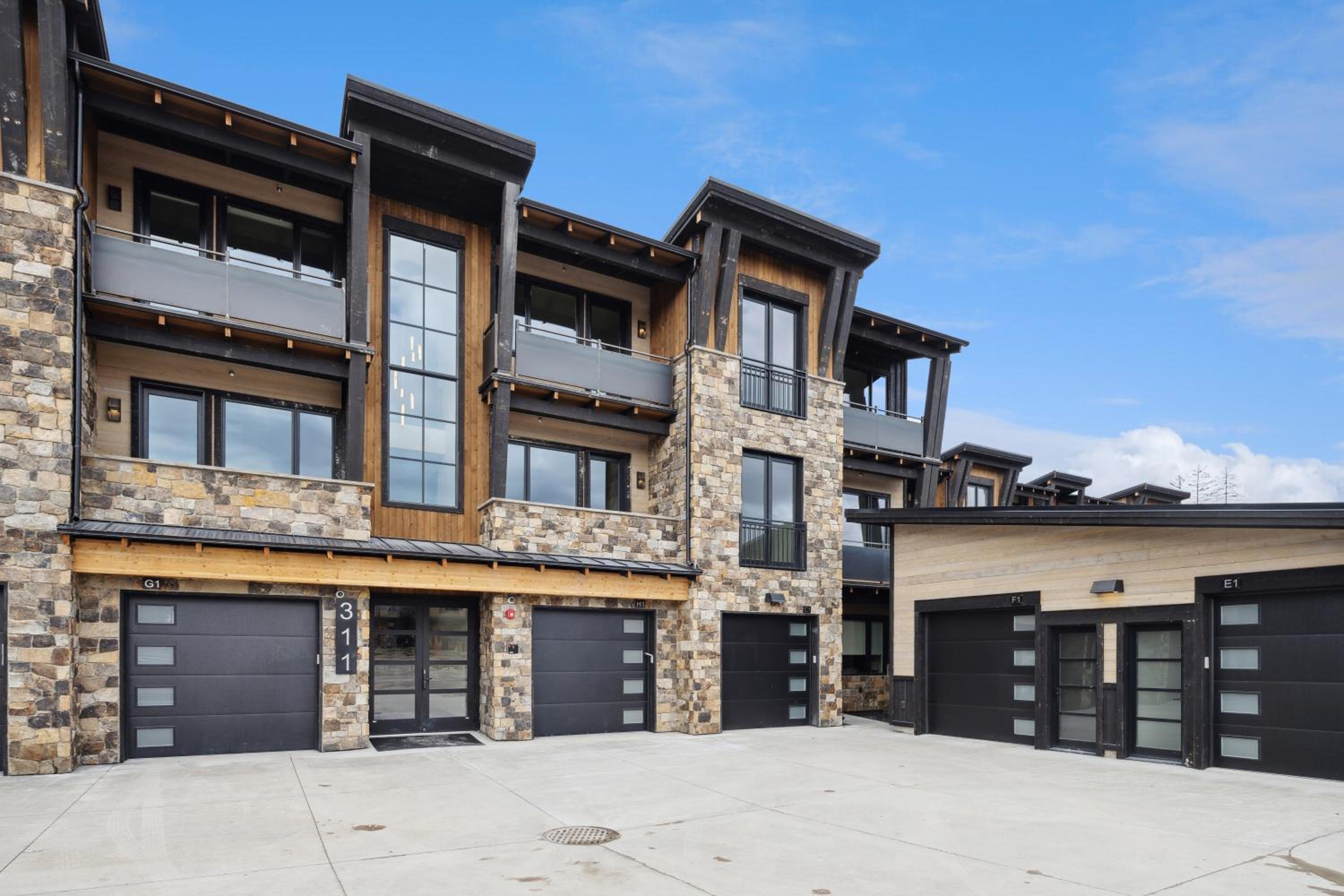 NEW Whitefish Wonder Retreat w/Hot Tub!