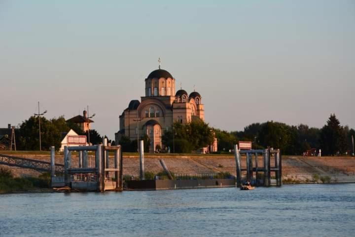 Photo 8
