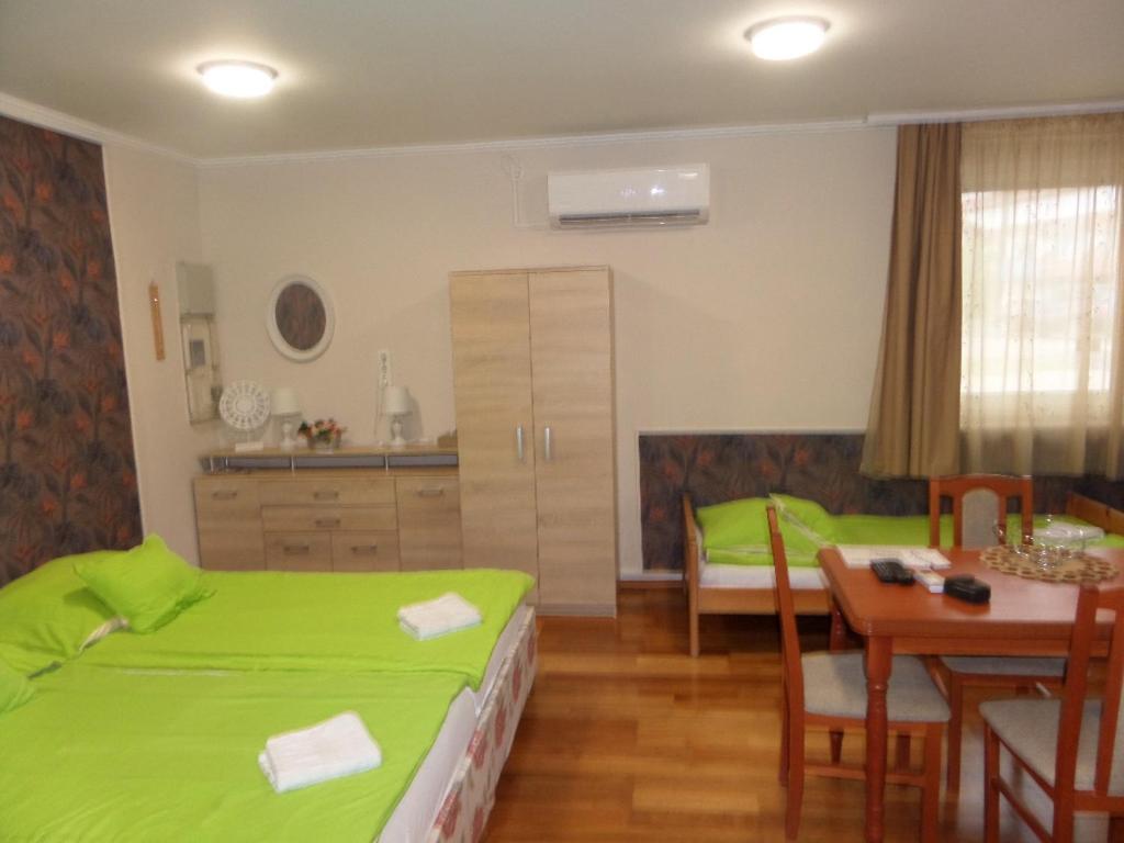 Photo 45