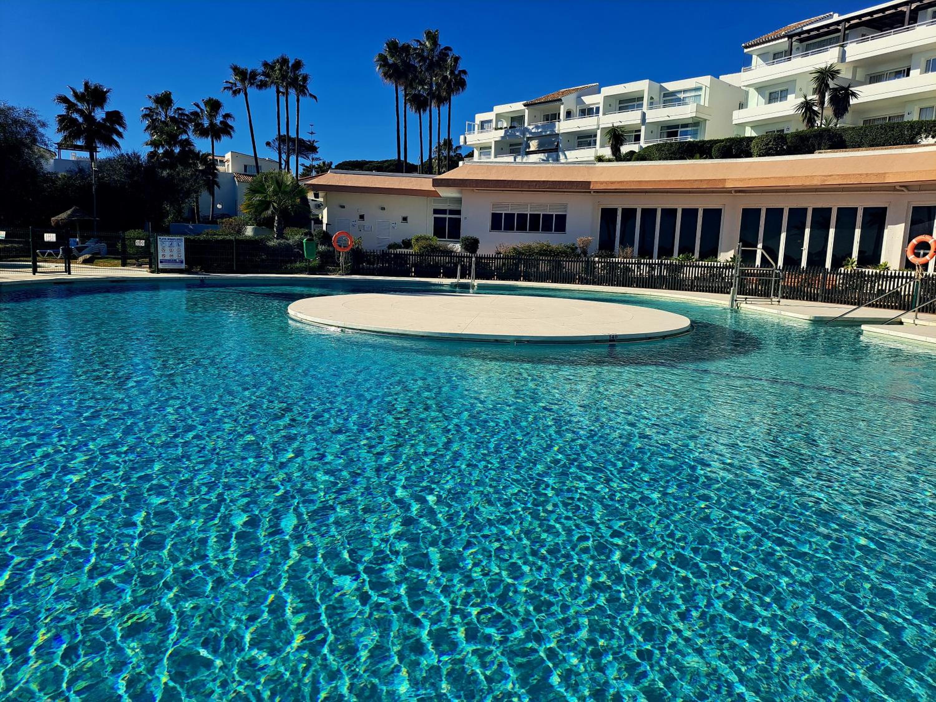 Hotel Apartamento Playa Miraflores 2 - Image 1