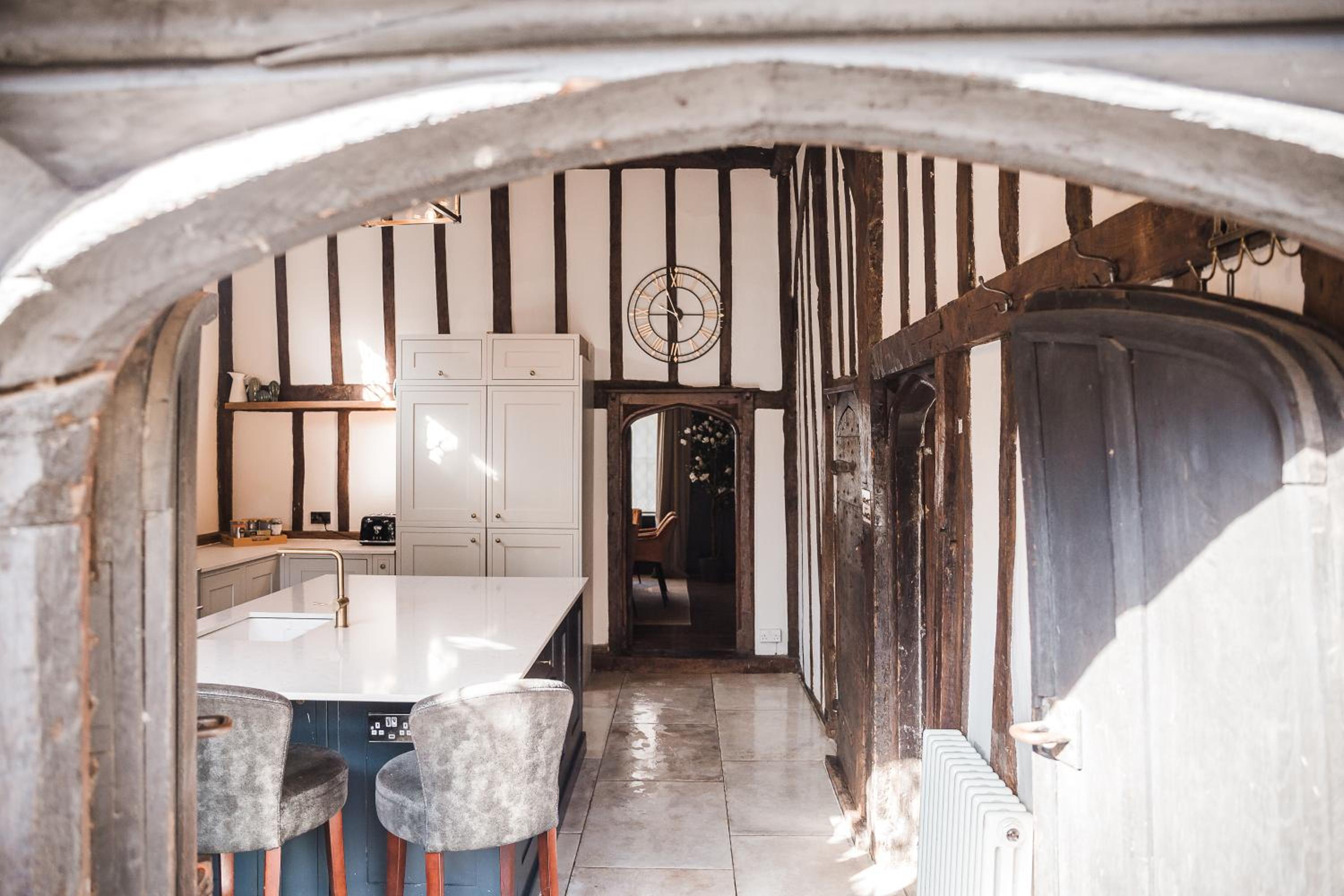 Taylour House - Edenbridge, sleeps 10, historic, unique yet modern