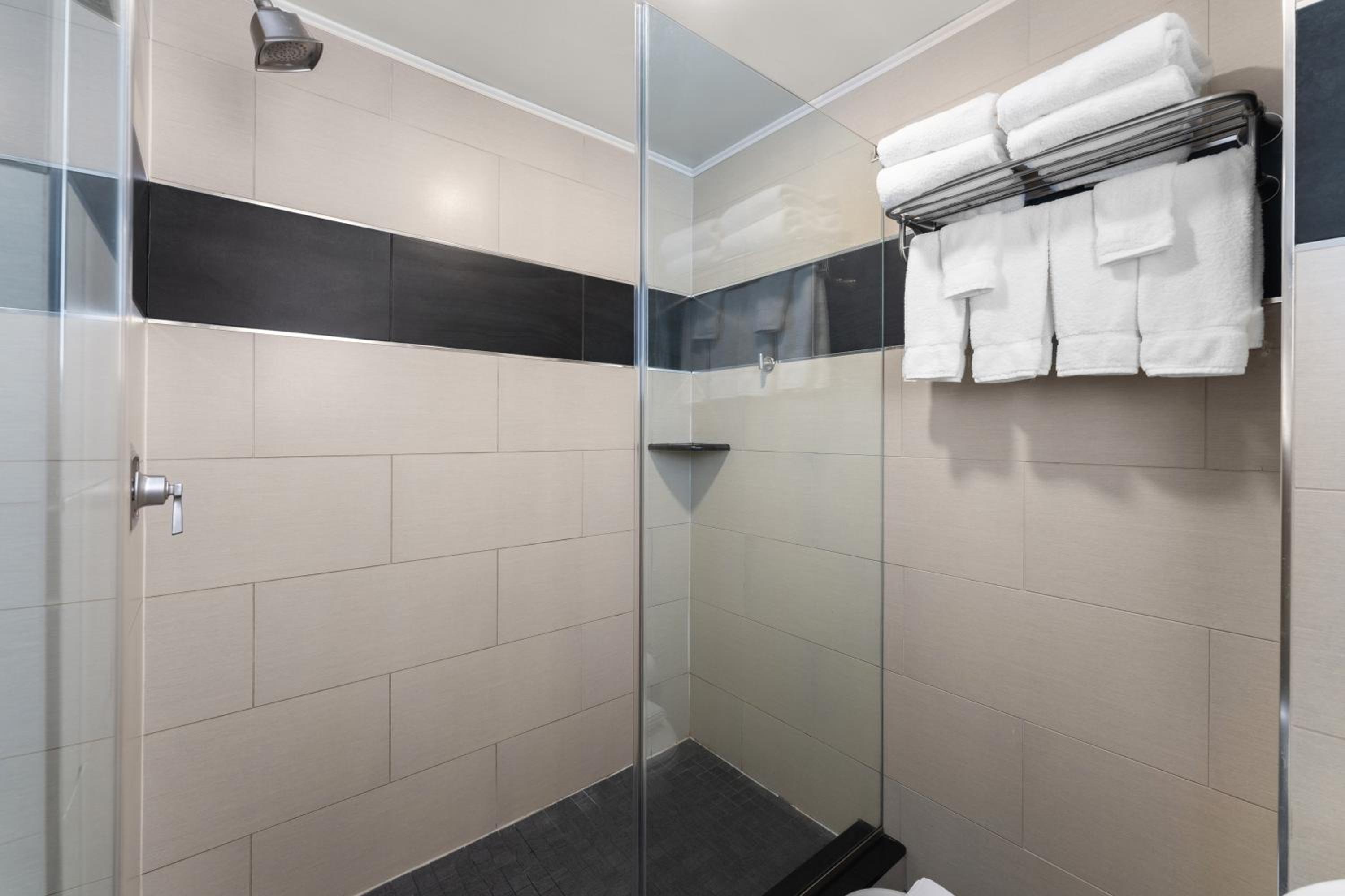 Quality Inn Philadelphia Center City - Image 5