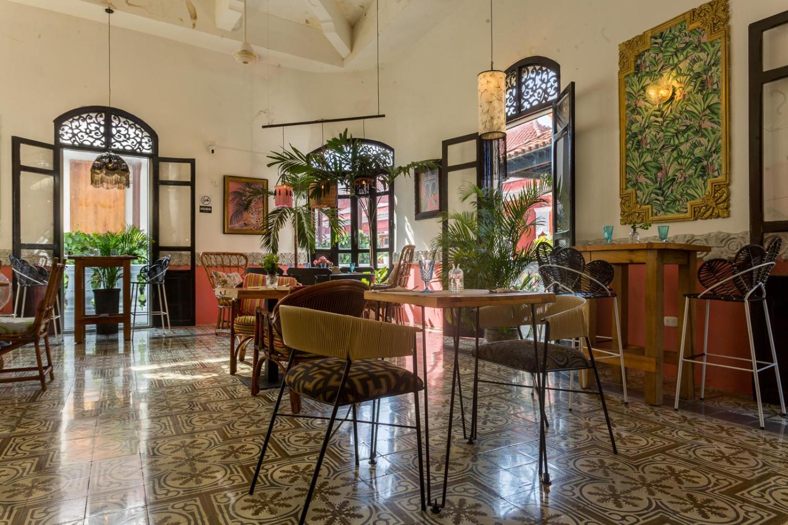 Al Alma Apart-Suites