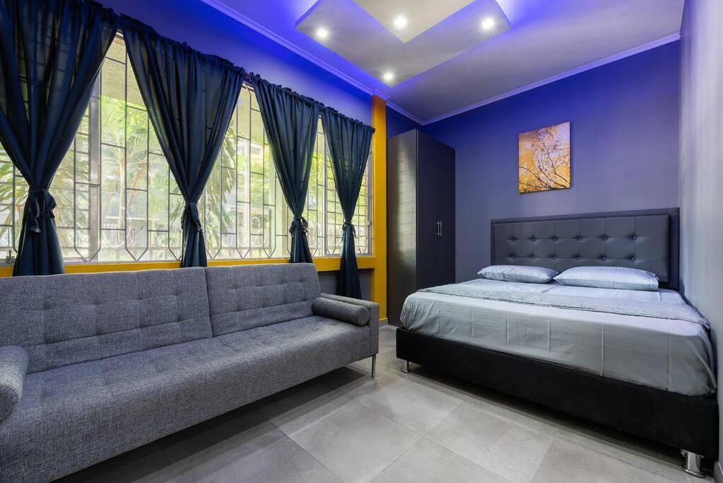 Provenza Garden Jacuzzi Ac Patio Luxury Prime Location