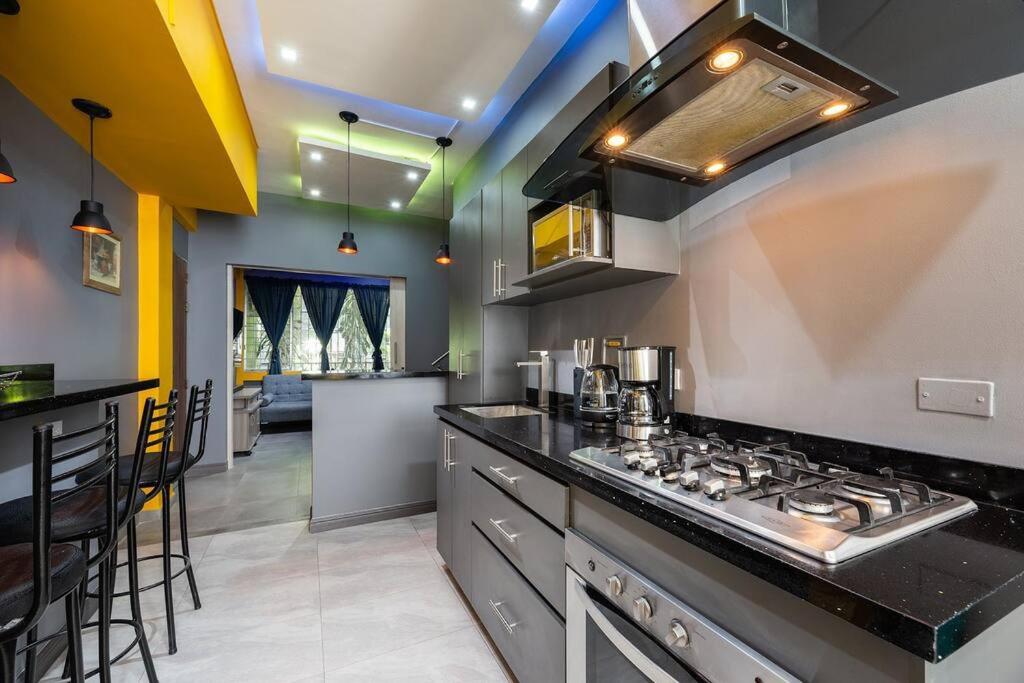 Provenza Garden Jacuzzi Ac Patio Luxury Prime Location