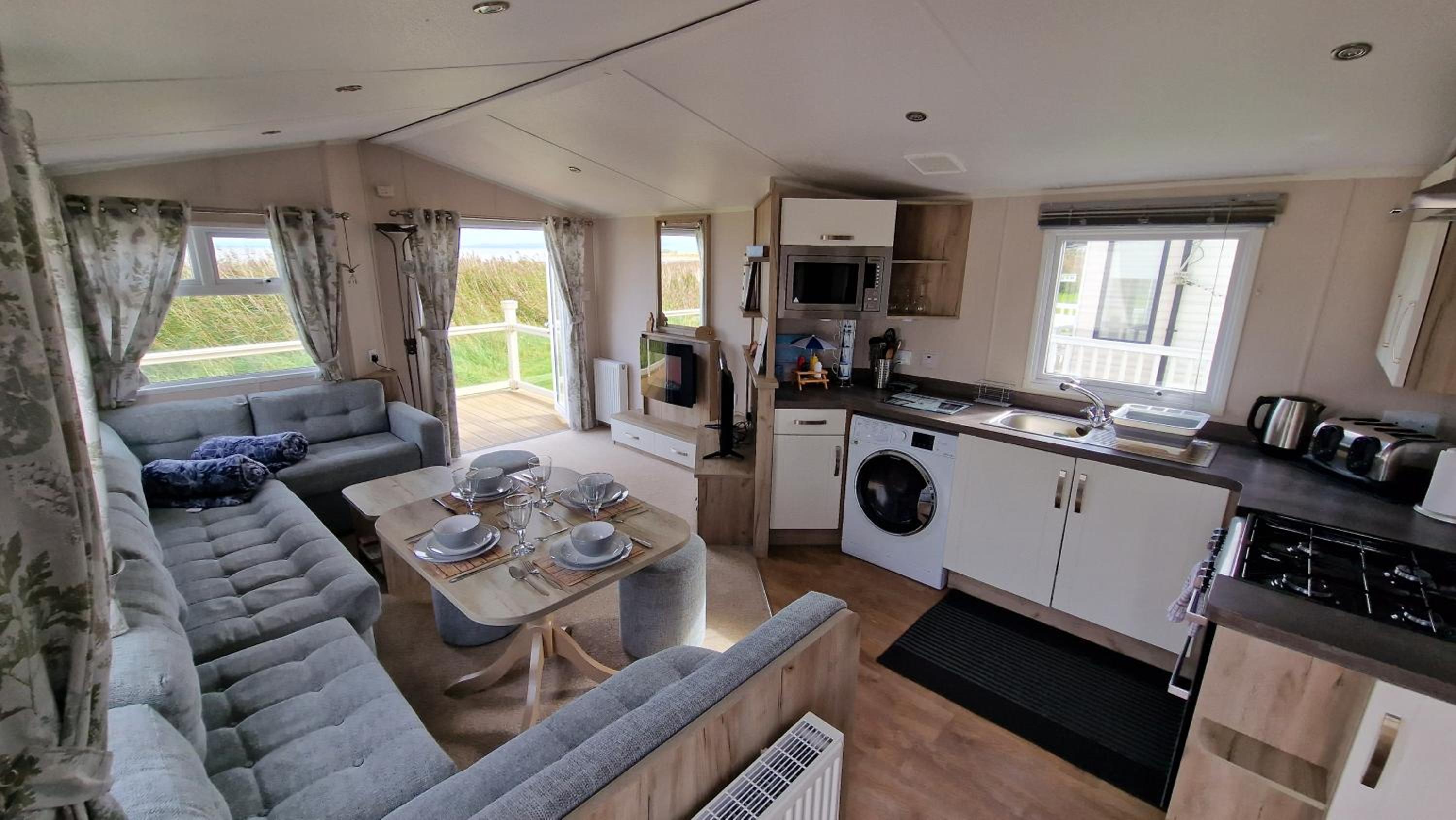 Seaside Heaven - Southerness Caravan Rental view 5