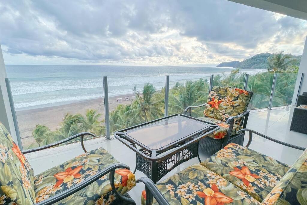 Luxury beach condo, stunning sunset & ocean view