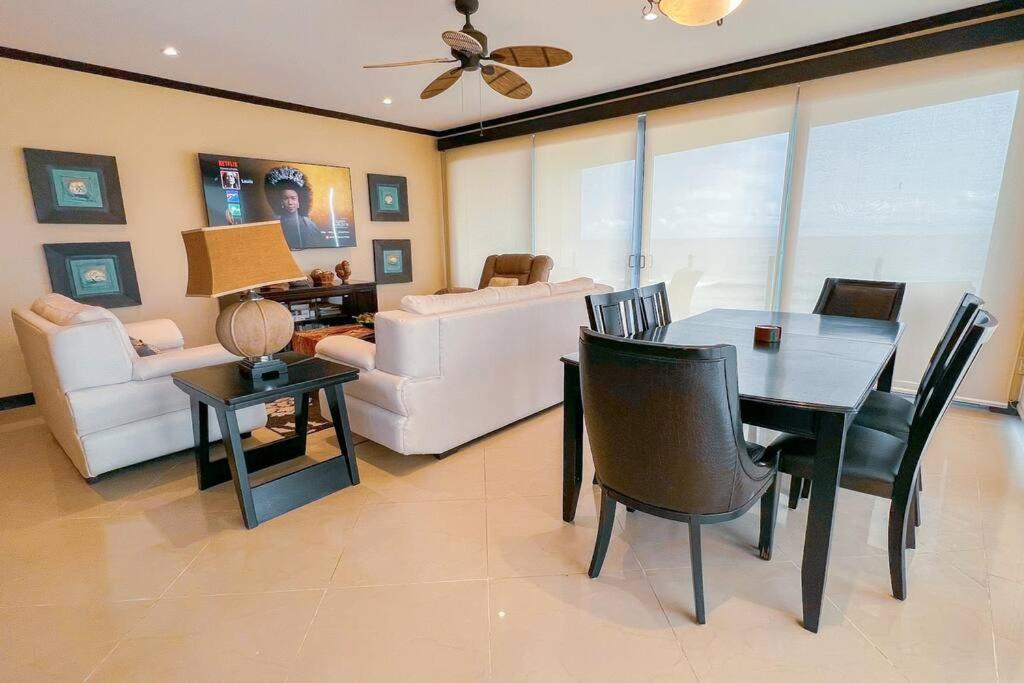 Luxury beach condo, stunning sunset & ocean view