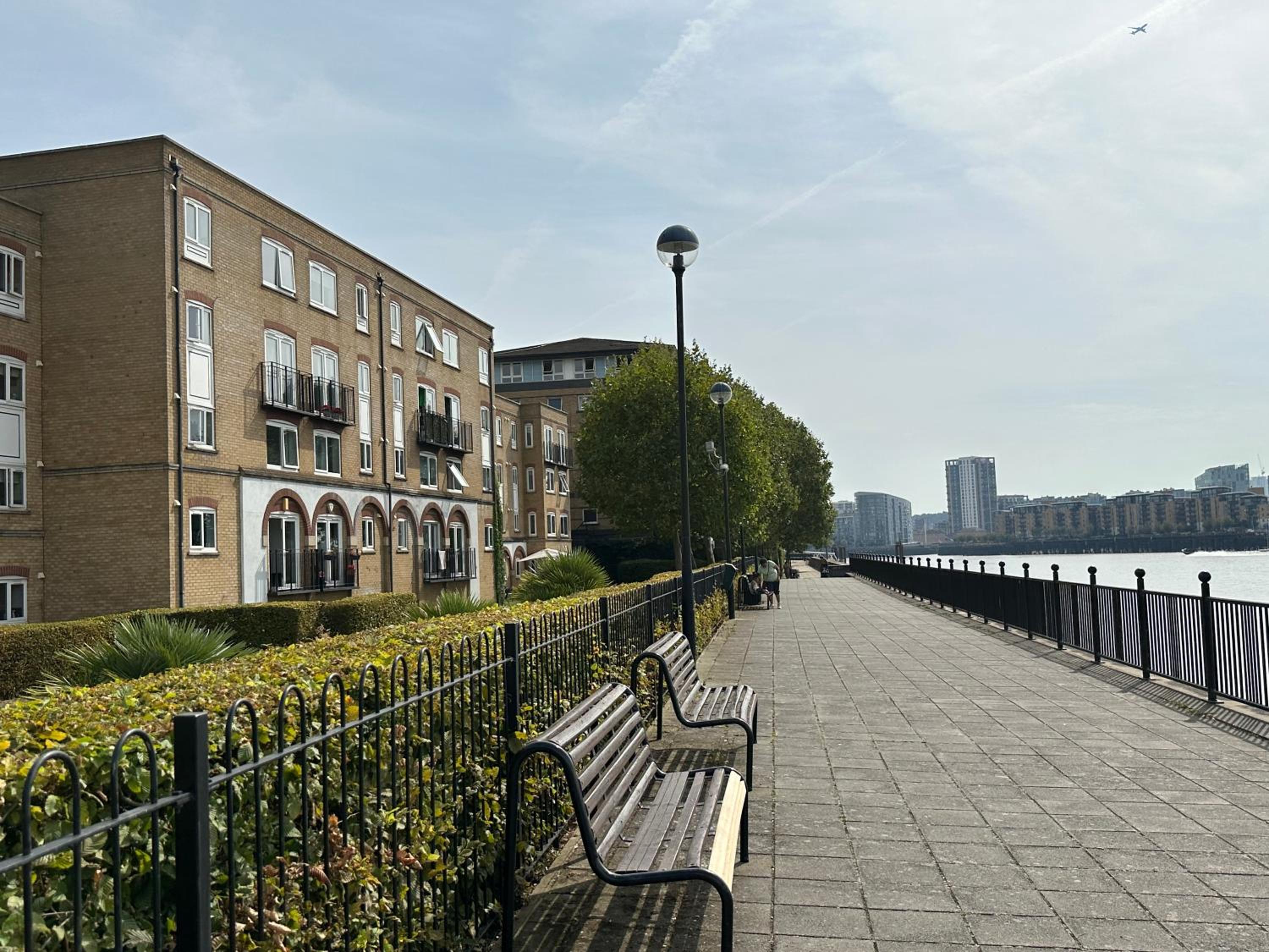 River views from Canary Wharf