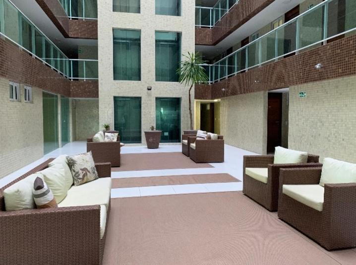 Lindo Flat completo em Intermares 404