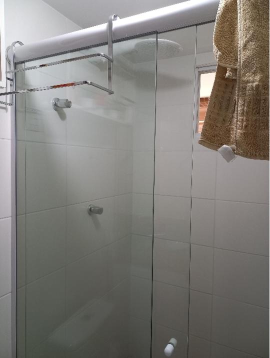 Lindo Flat completo em Intermares 404