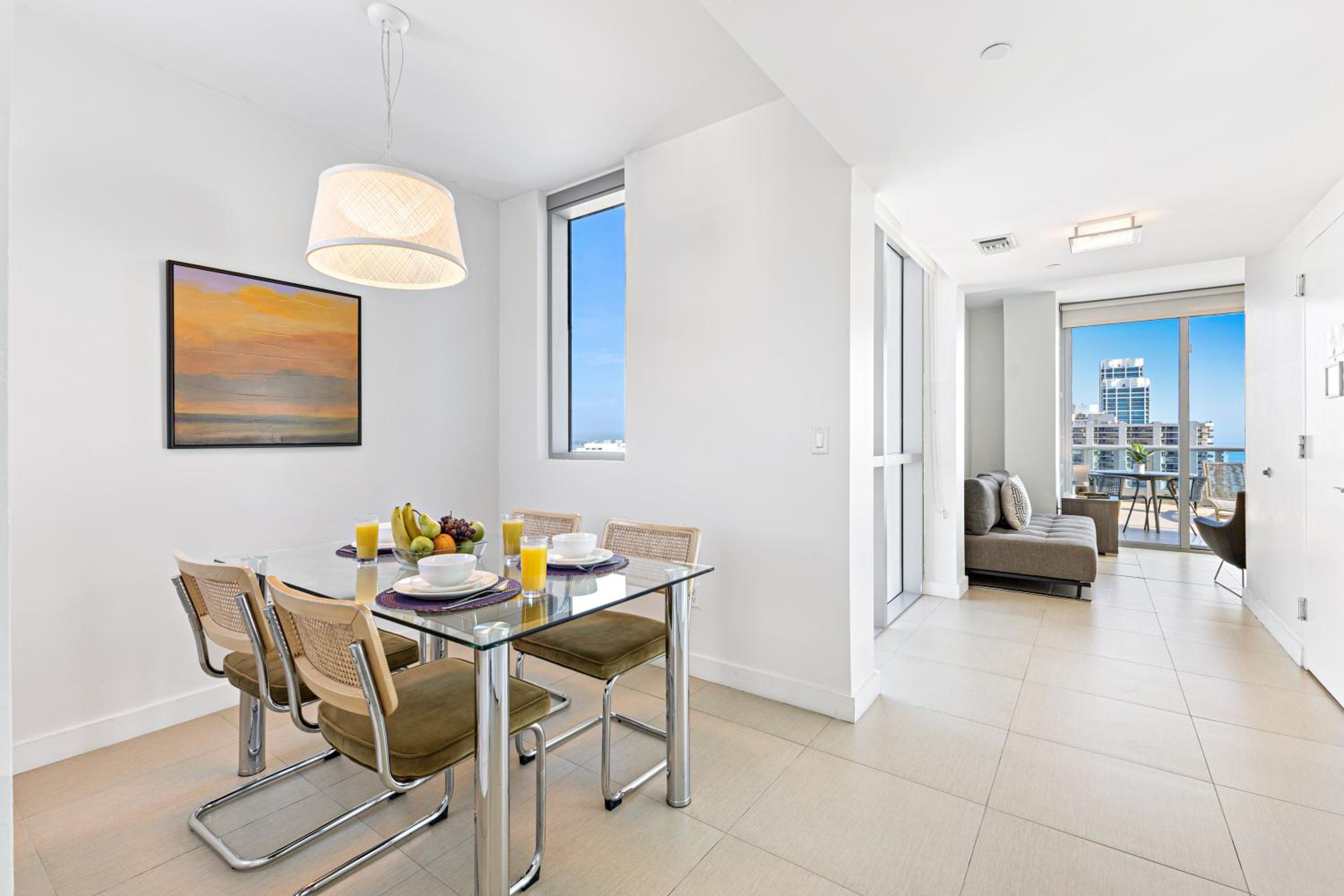 Dharma Home Suites Miami Beach at Monte Carlo