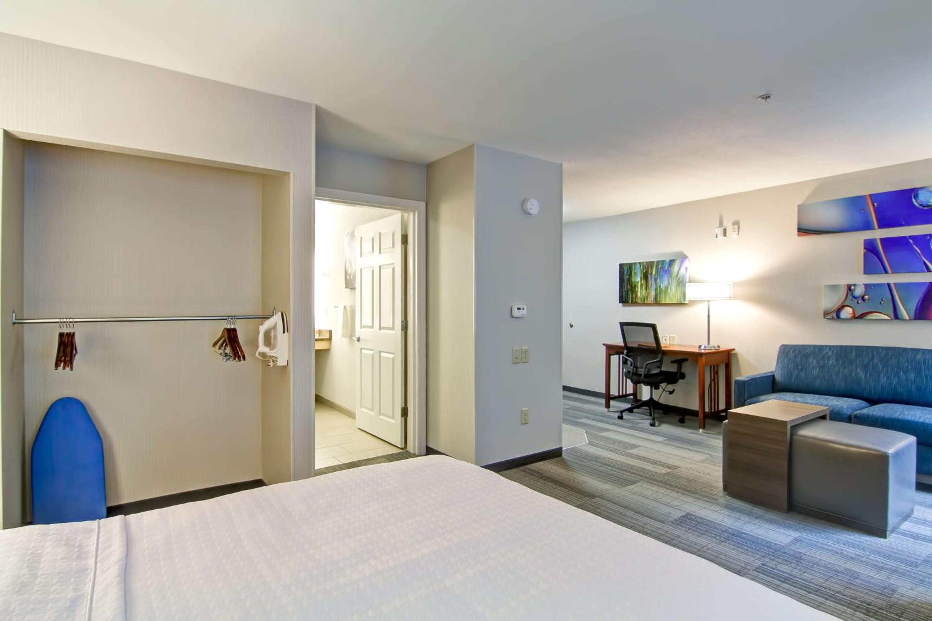 Homewood Suites by Hilton Stratford - Property Image 4
