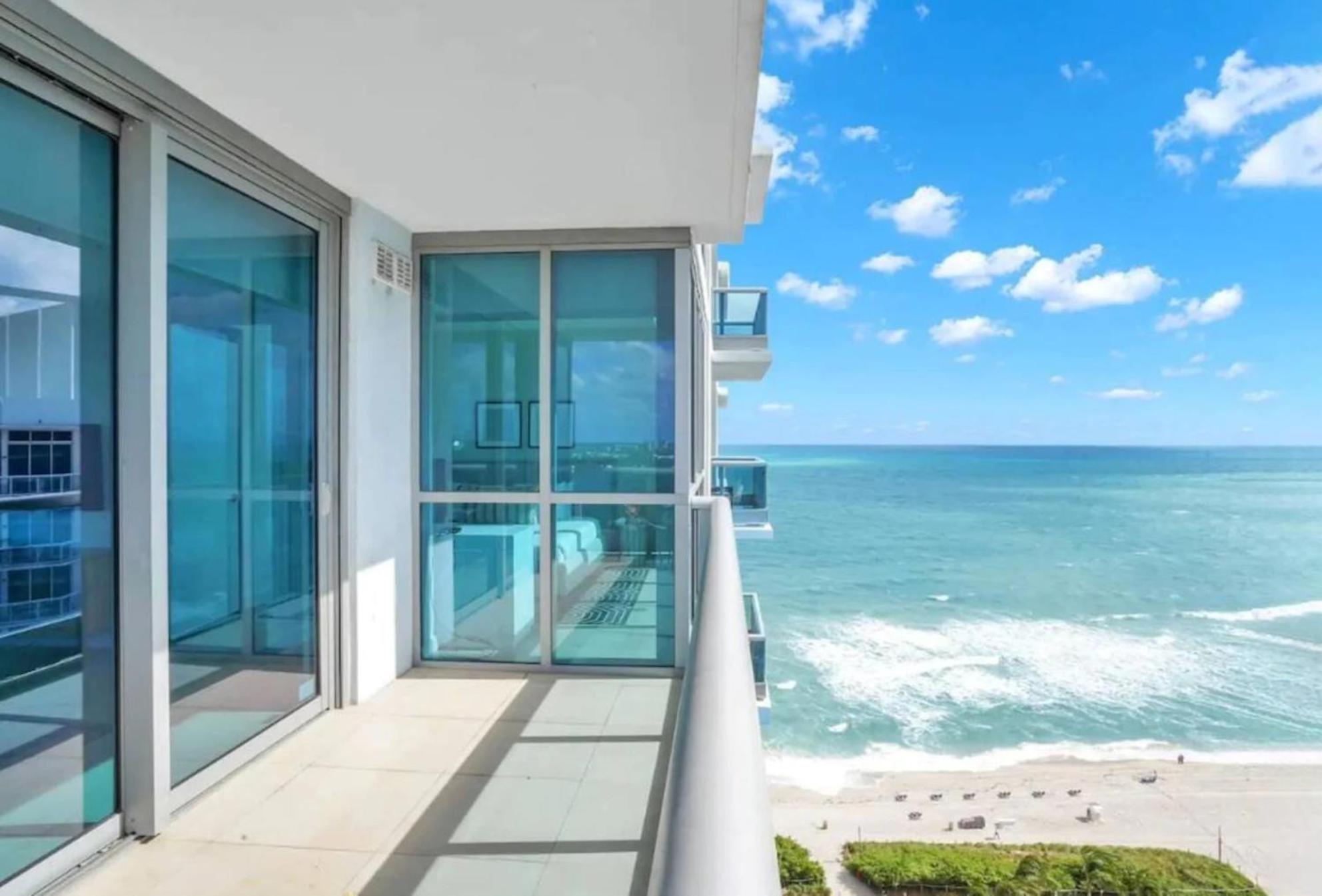 Dharma Home Suites Miami Beach at Monte Carlo
