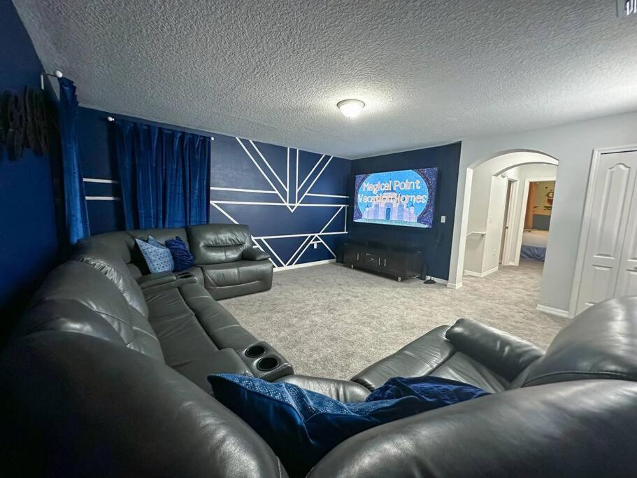 Magical Retreat - 15 Minutes From Theme Parks! Fall Specials! view 3
