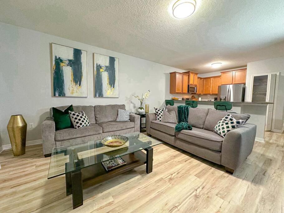 Magical Retreat - 15 Minutes From Theme Parks! Fall Specials! view 4