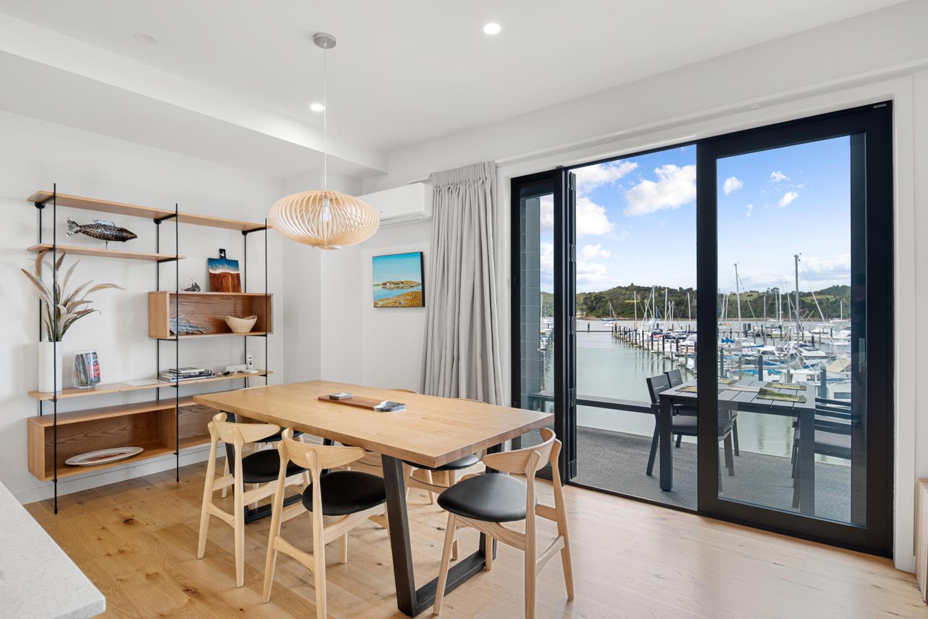Bay of Islands Apartment with Marina Views view 4