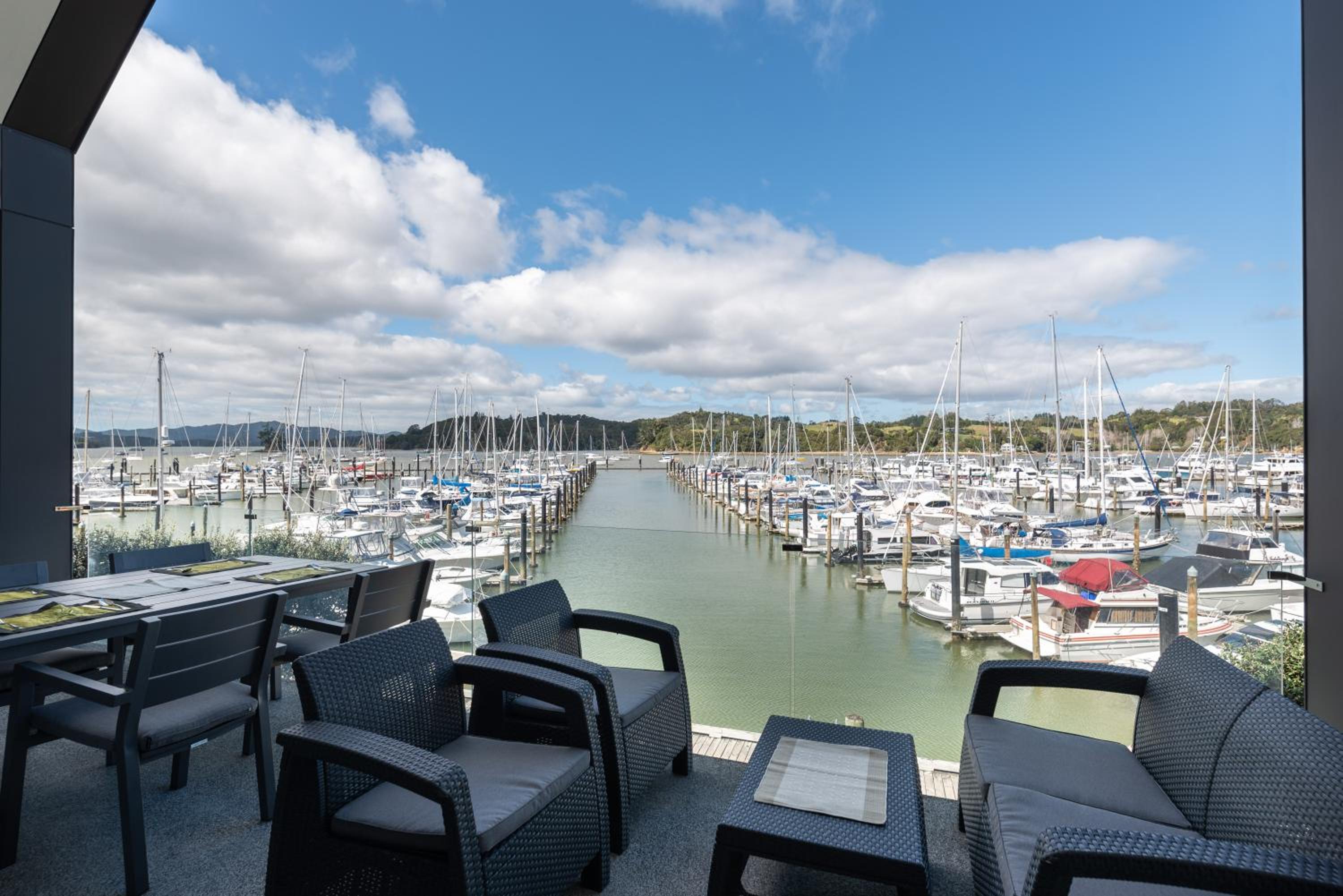 Bay of Islands Apartment with Marina Views view 5