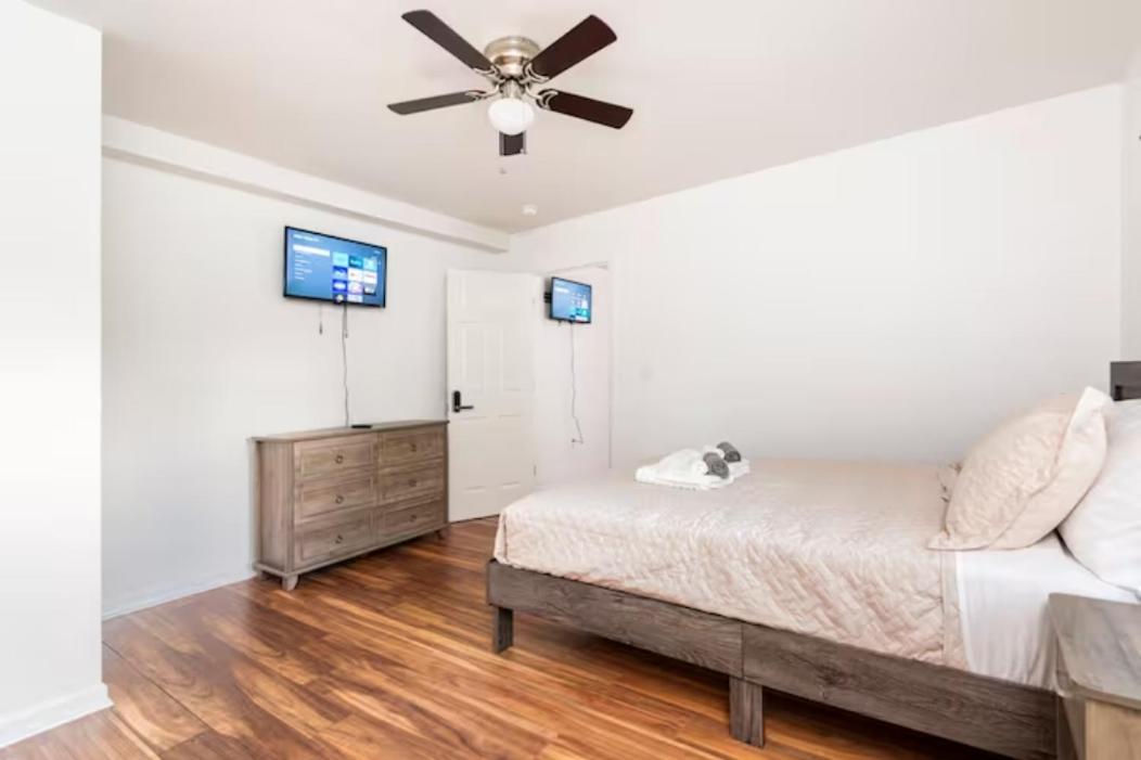 A Place to Escape 5 minutes from Downtown Newly Renovated view 2
