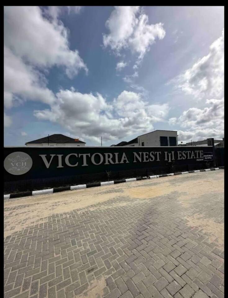 Luxury 4bed Harris Drive Lekki view 3