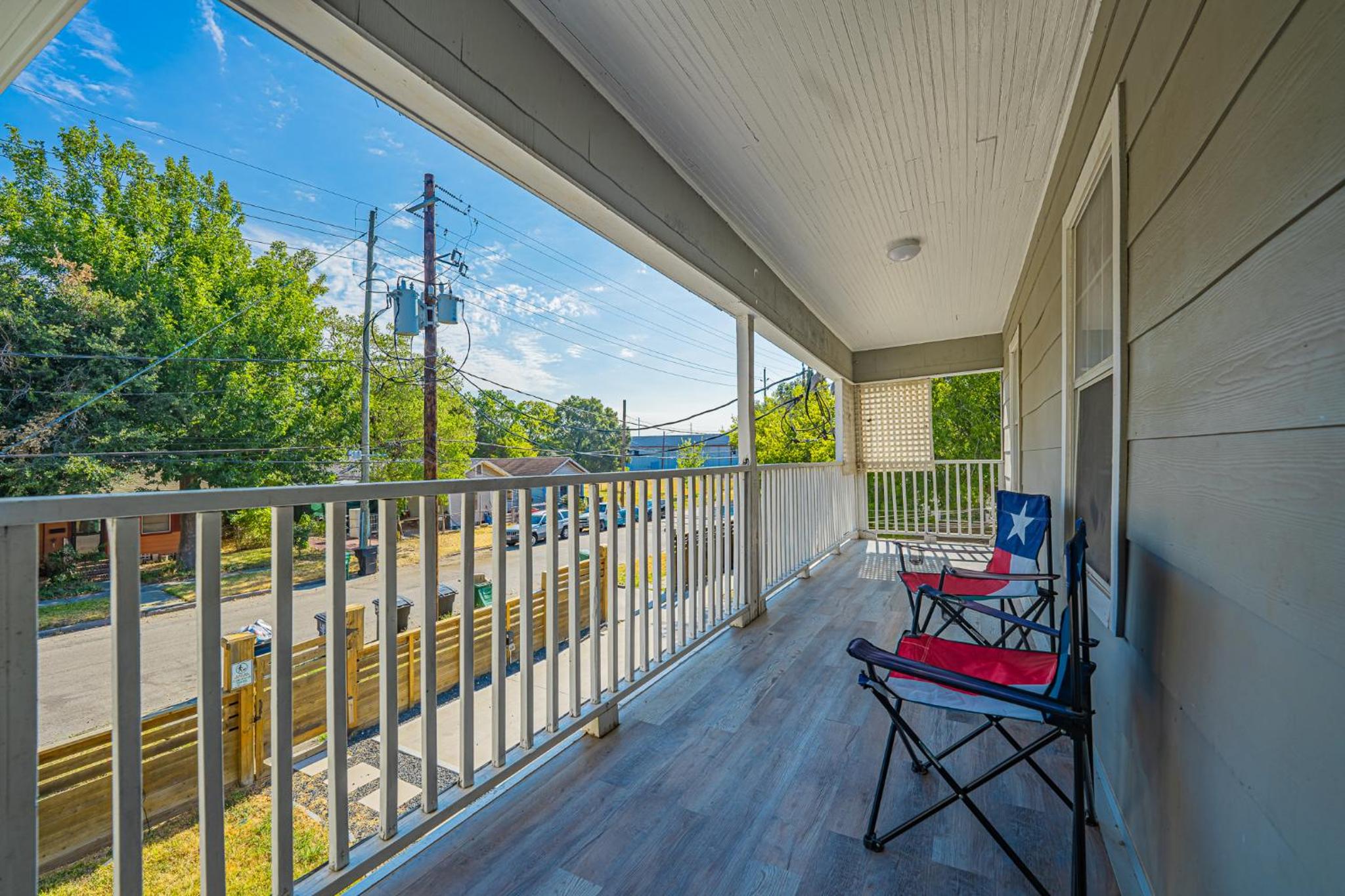 SuperValue Suite #6 @ East End Revitalized view 2