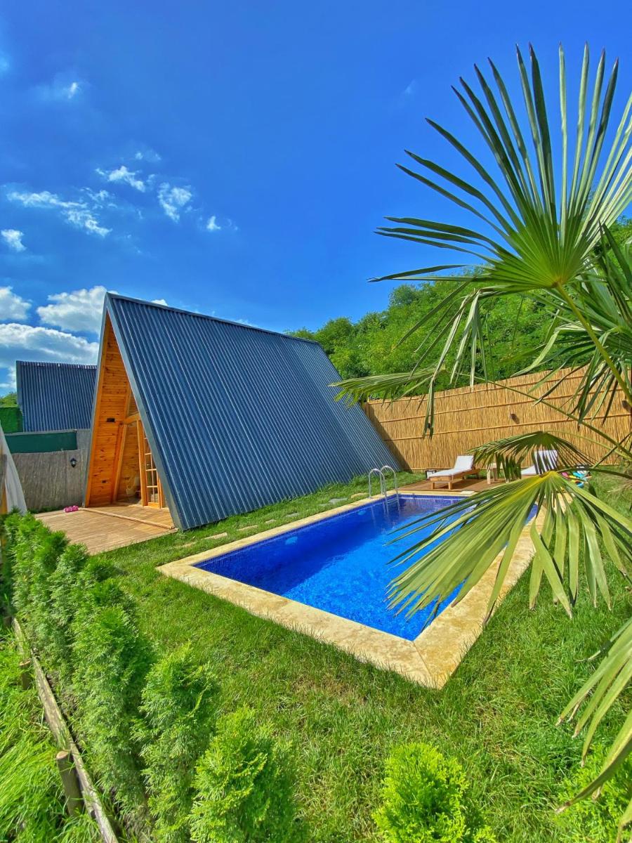 Hotel Sapanca Havuzlu jakuzili süit Bungalov - Image 1